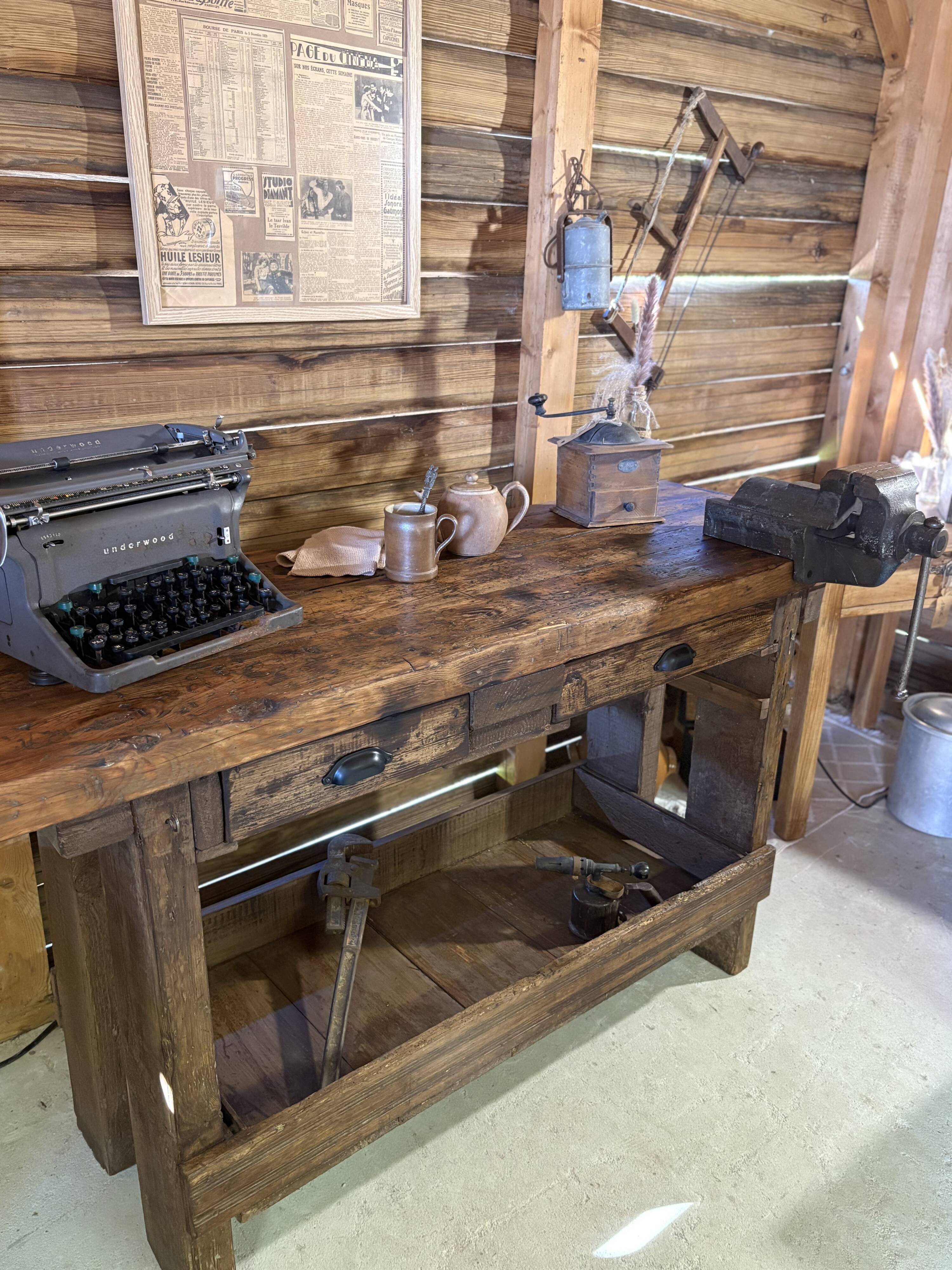 Antique workbench/renovated console – a unique piece full of character