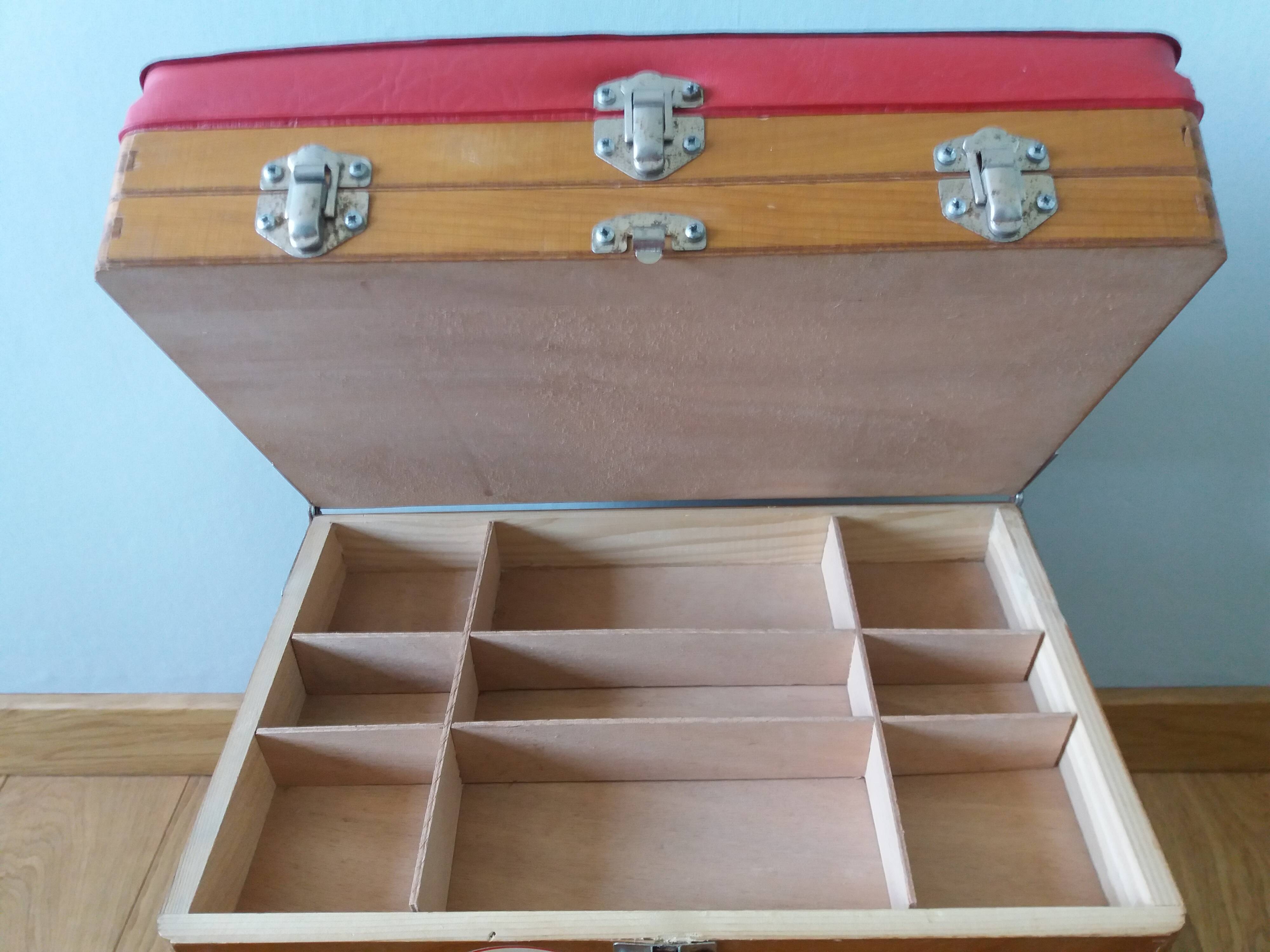 Fishing storage box fishing stool