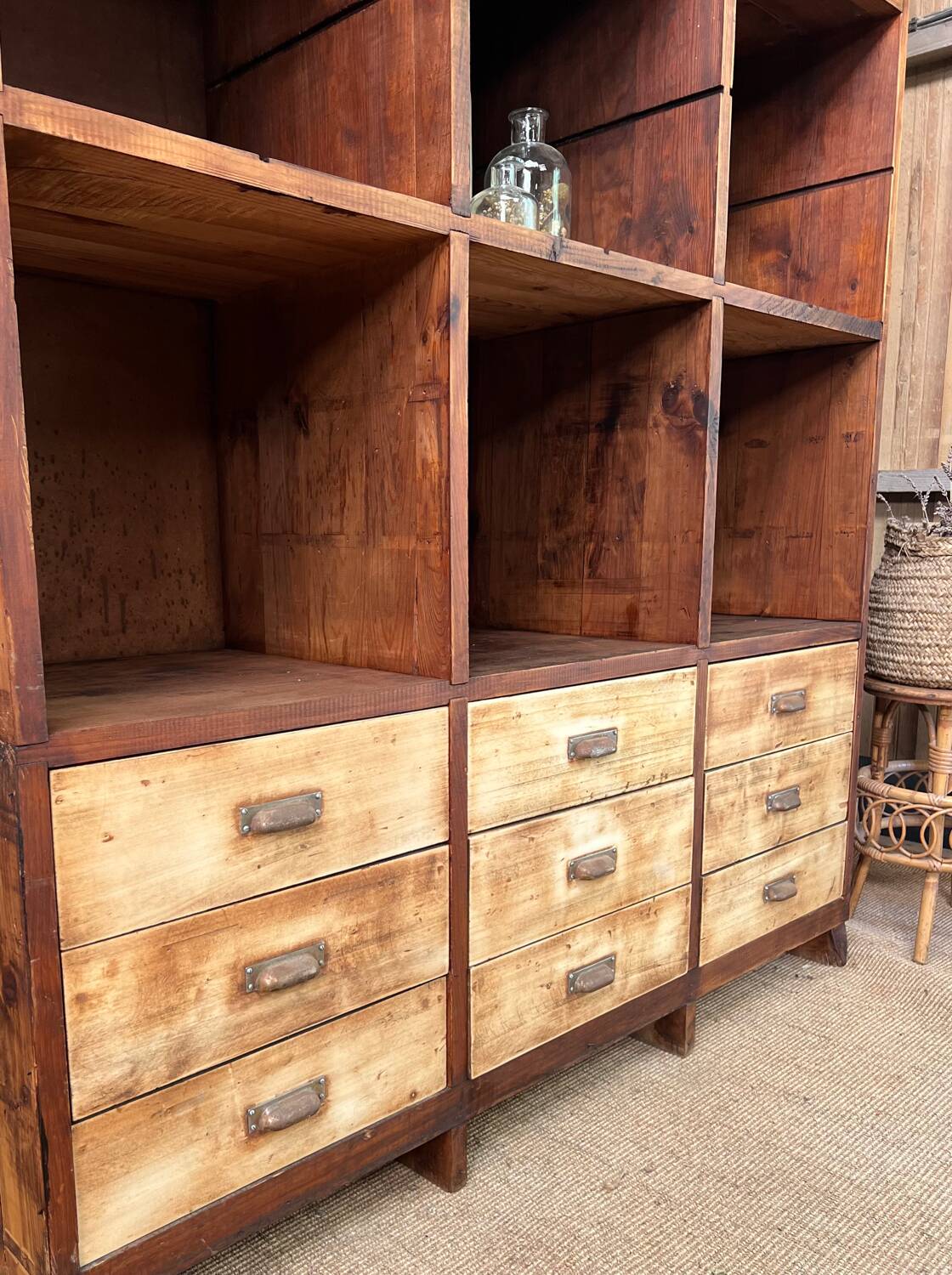 Meuble de métier, meuble de rangement