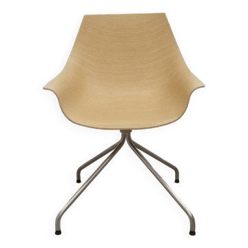 Cox chair from LAPALMA wood veneer
