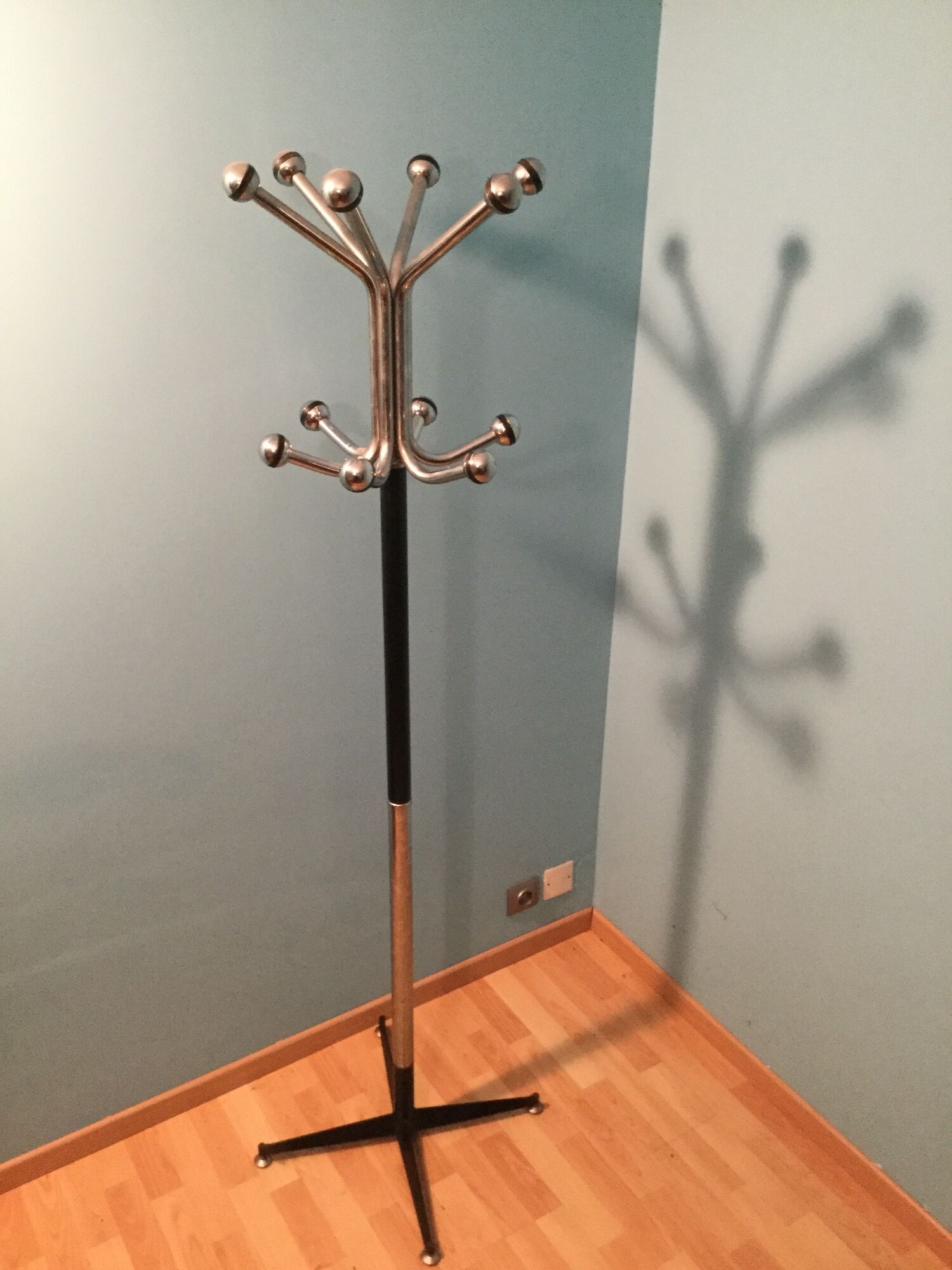 Vintage bar parrot coat door 1960-70 metal stable turnstile