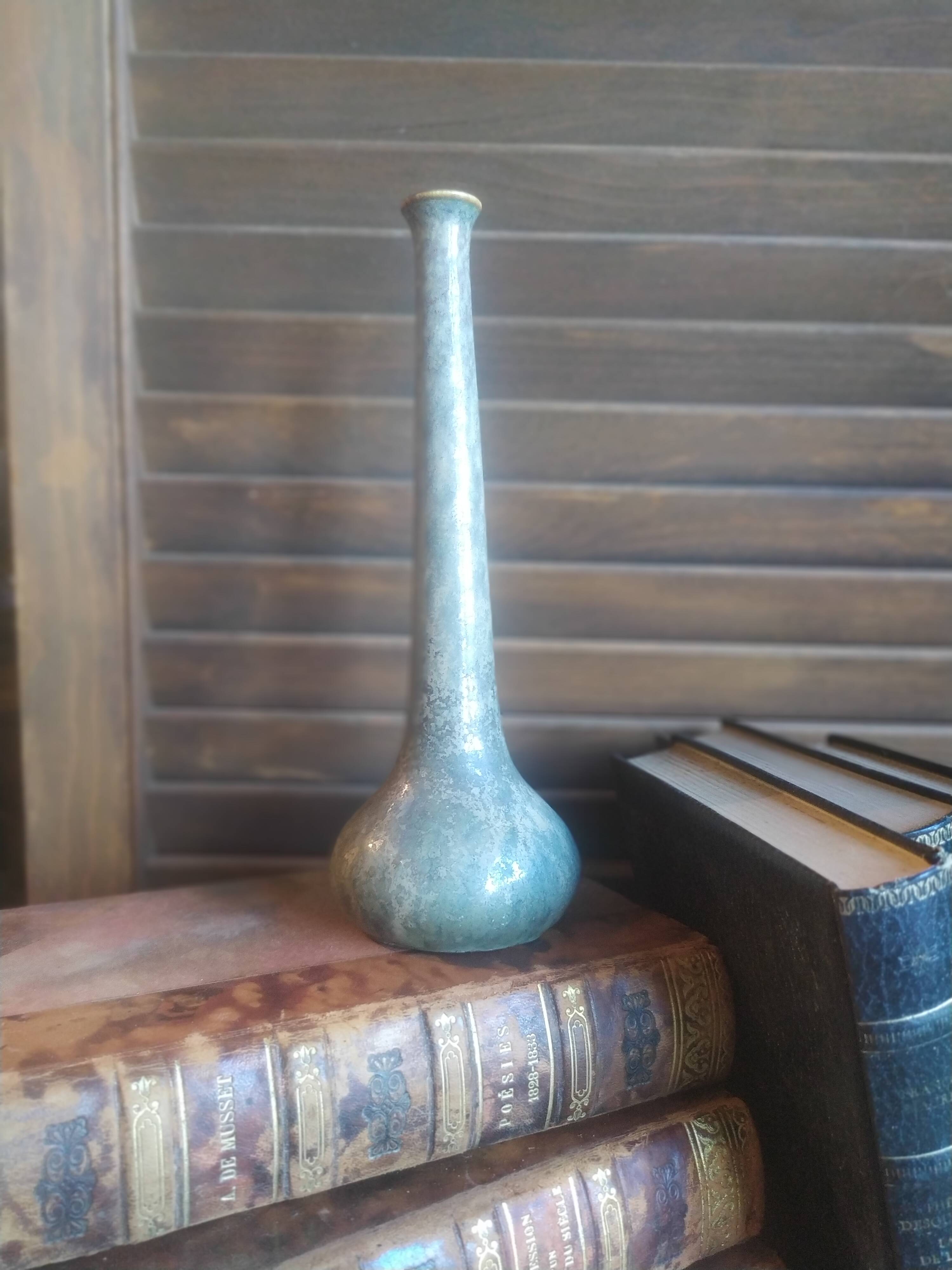 Balsam-shaped soliflore in enamelled stoneware