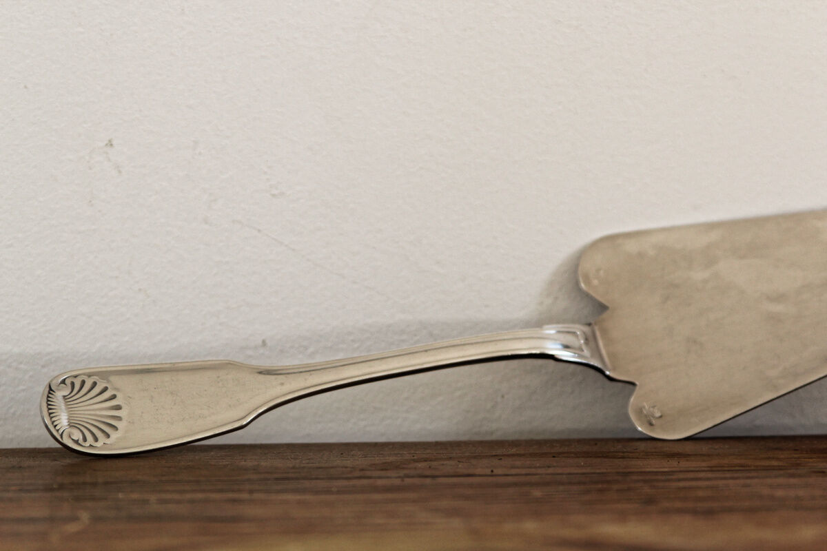 Christofle pie shovel, silver metal