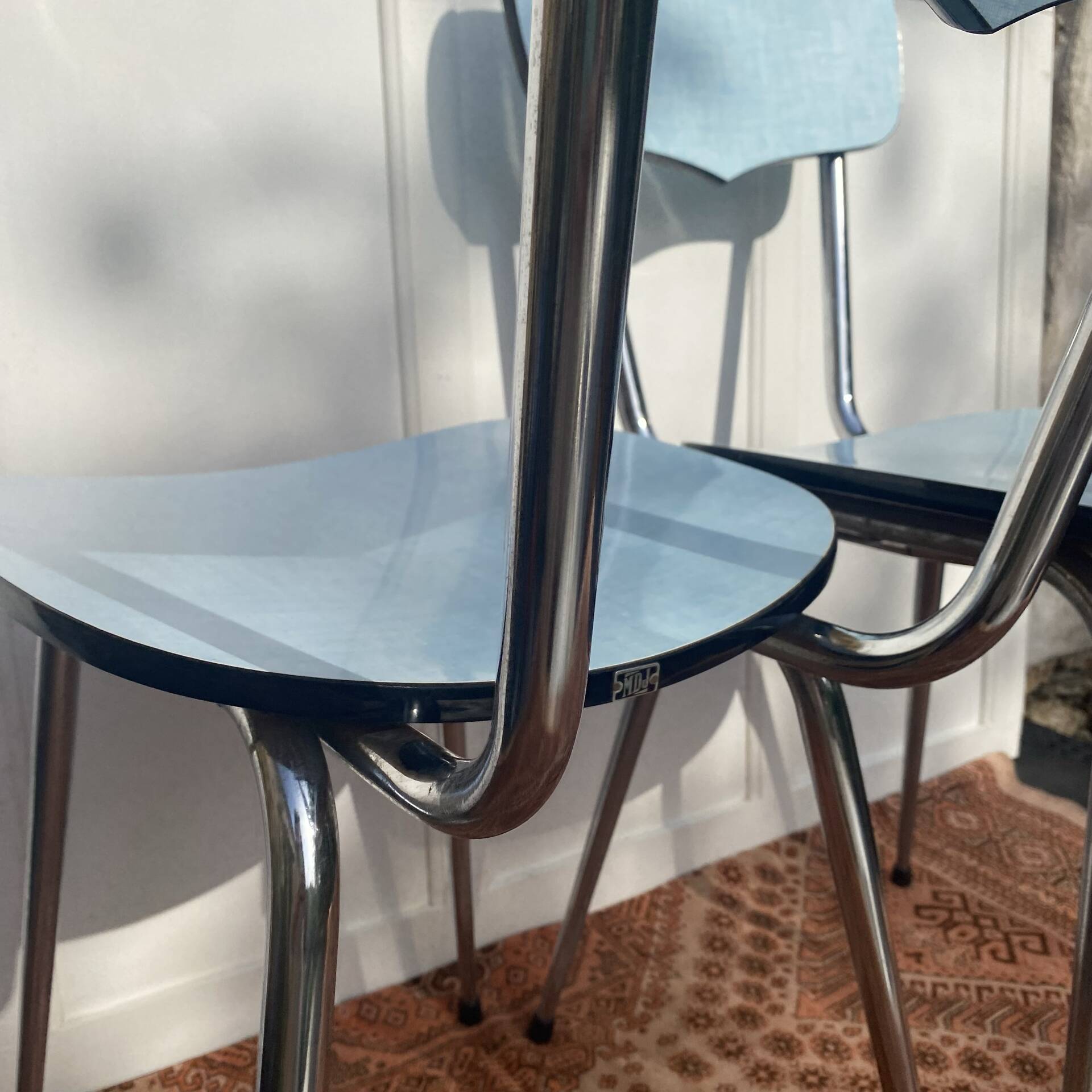 Chaises de cuisine années 60 , Formica et chrome