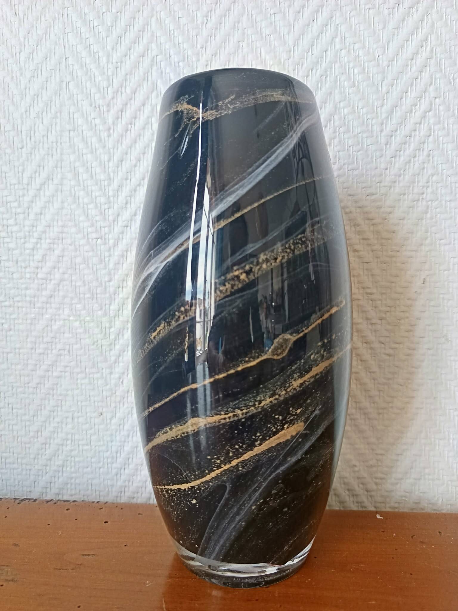 Black and gold glass vase in Murano style