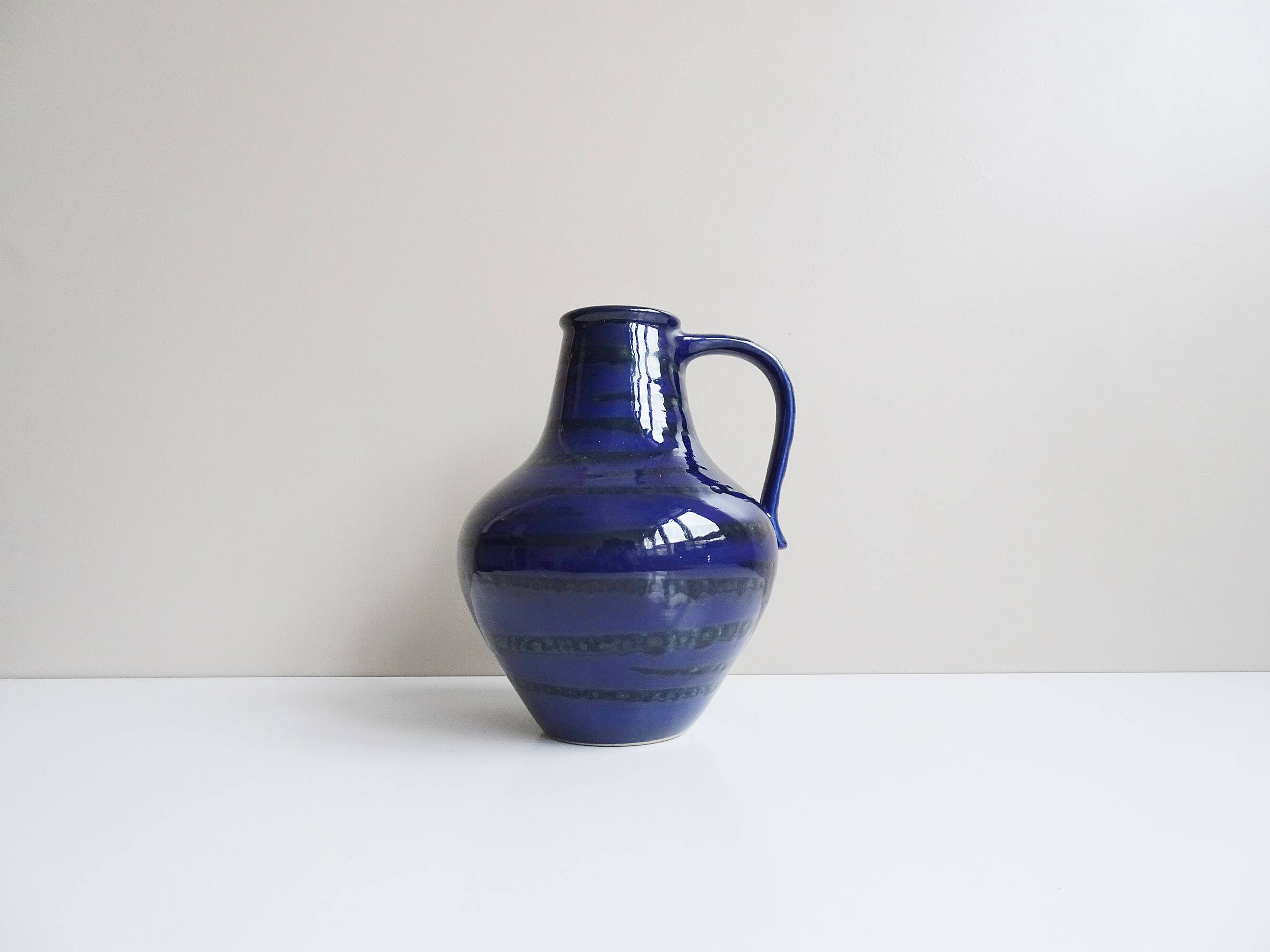 Ceramic vase by Dümler and Breiden