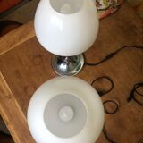 Set of 2 vintage tulip foot lamps