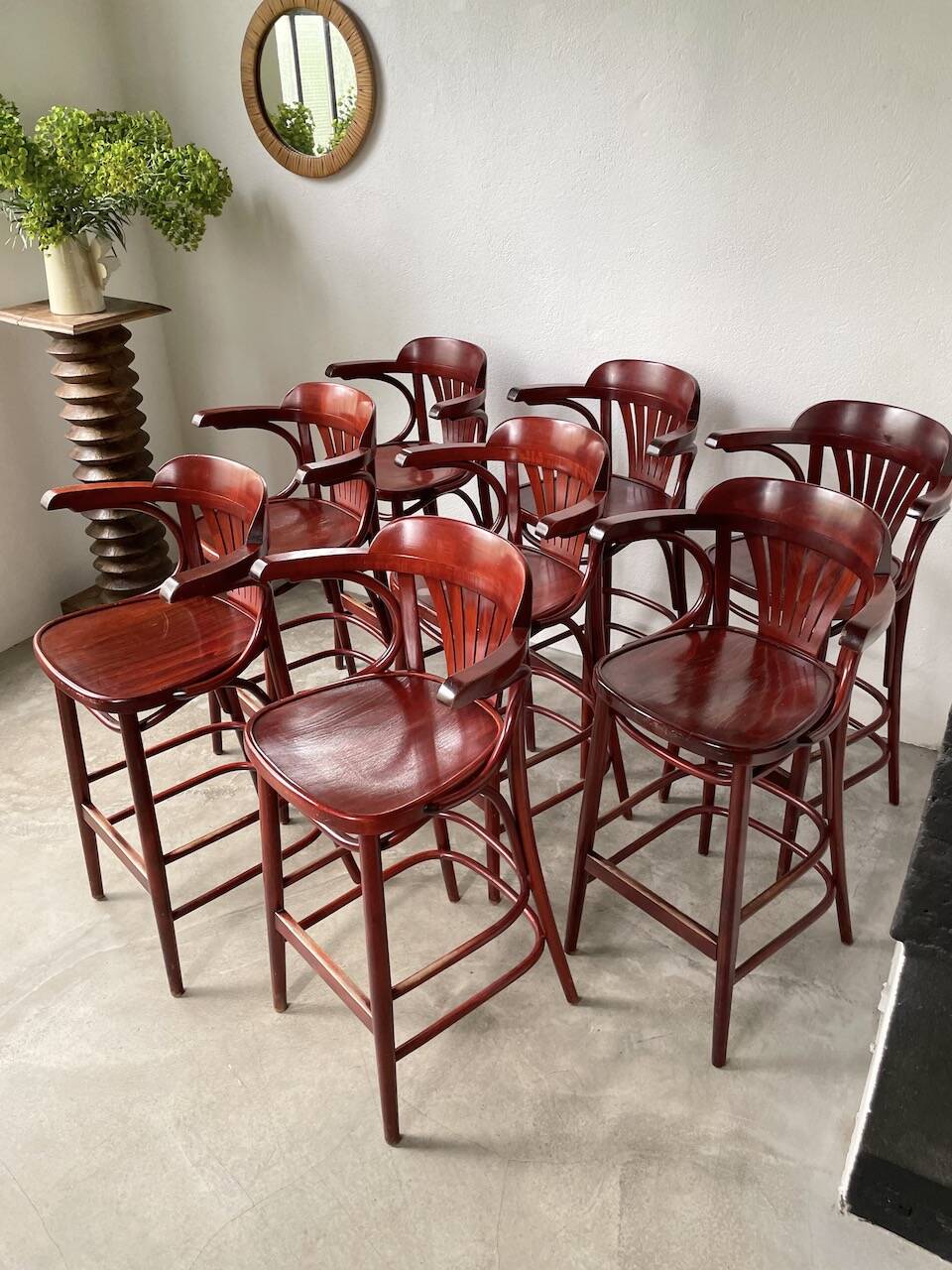 Set of 8 high bistro stools