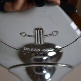 Tokyo Tokei 4 jewels vintage space age japan clock 1970 tulip foot