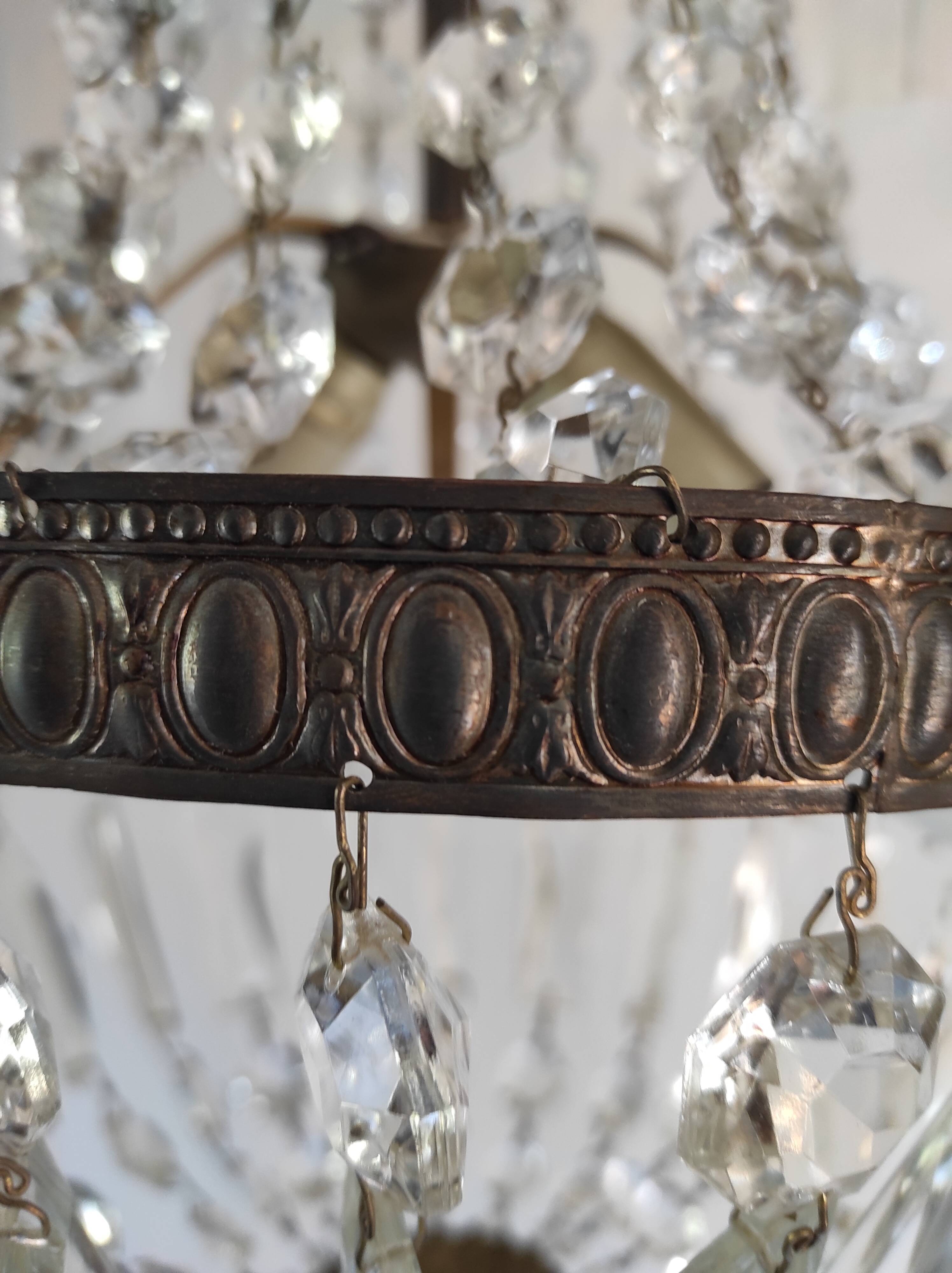 Hot air balloon chandelier and grapevines 2 lights