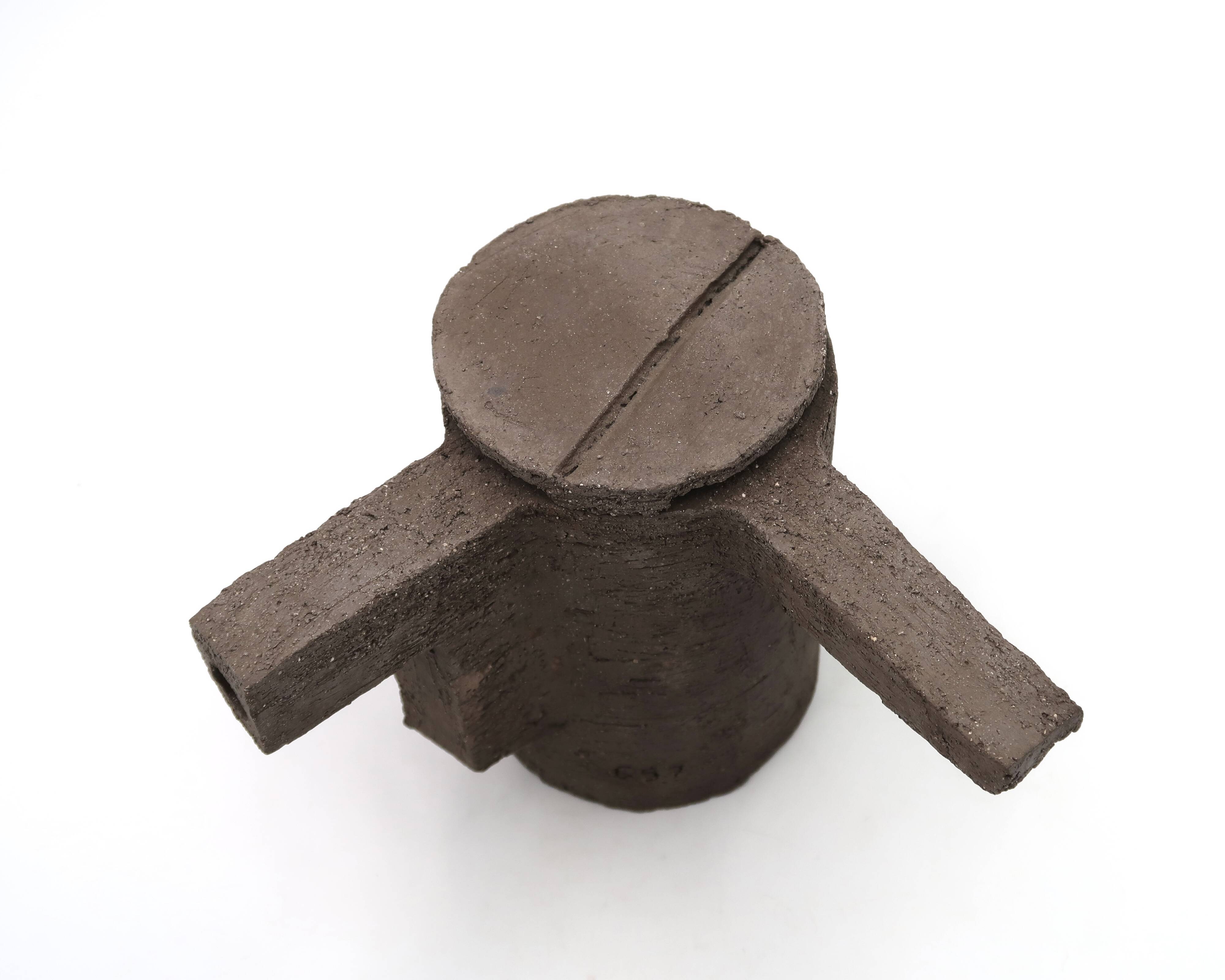 Unique concrete teapot by FCK Frédérick Gautier