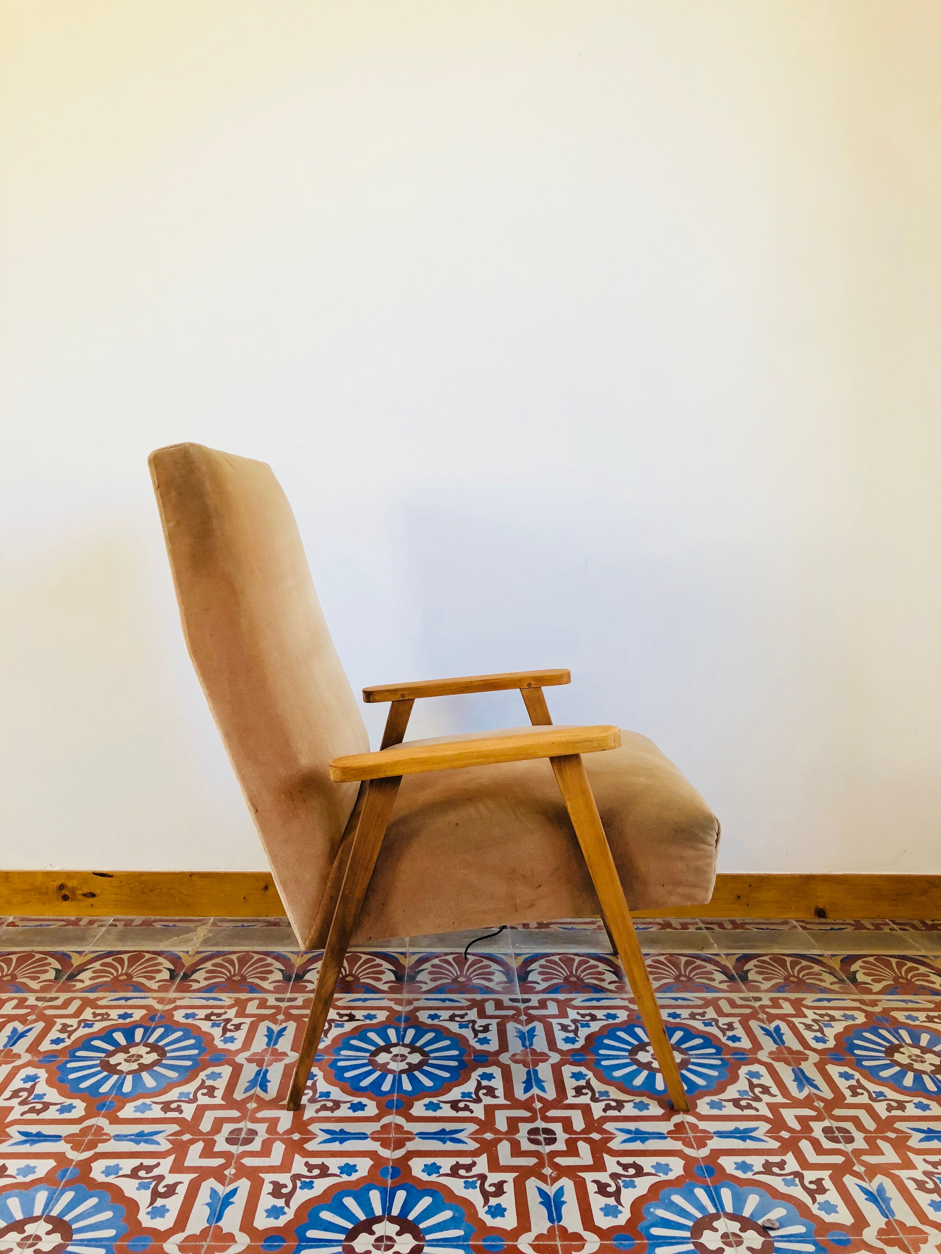 Vintage lounge armchair 1970