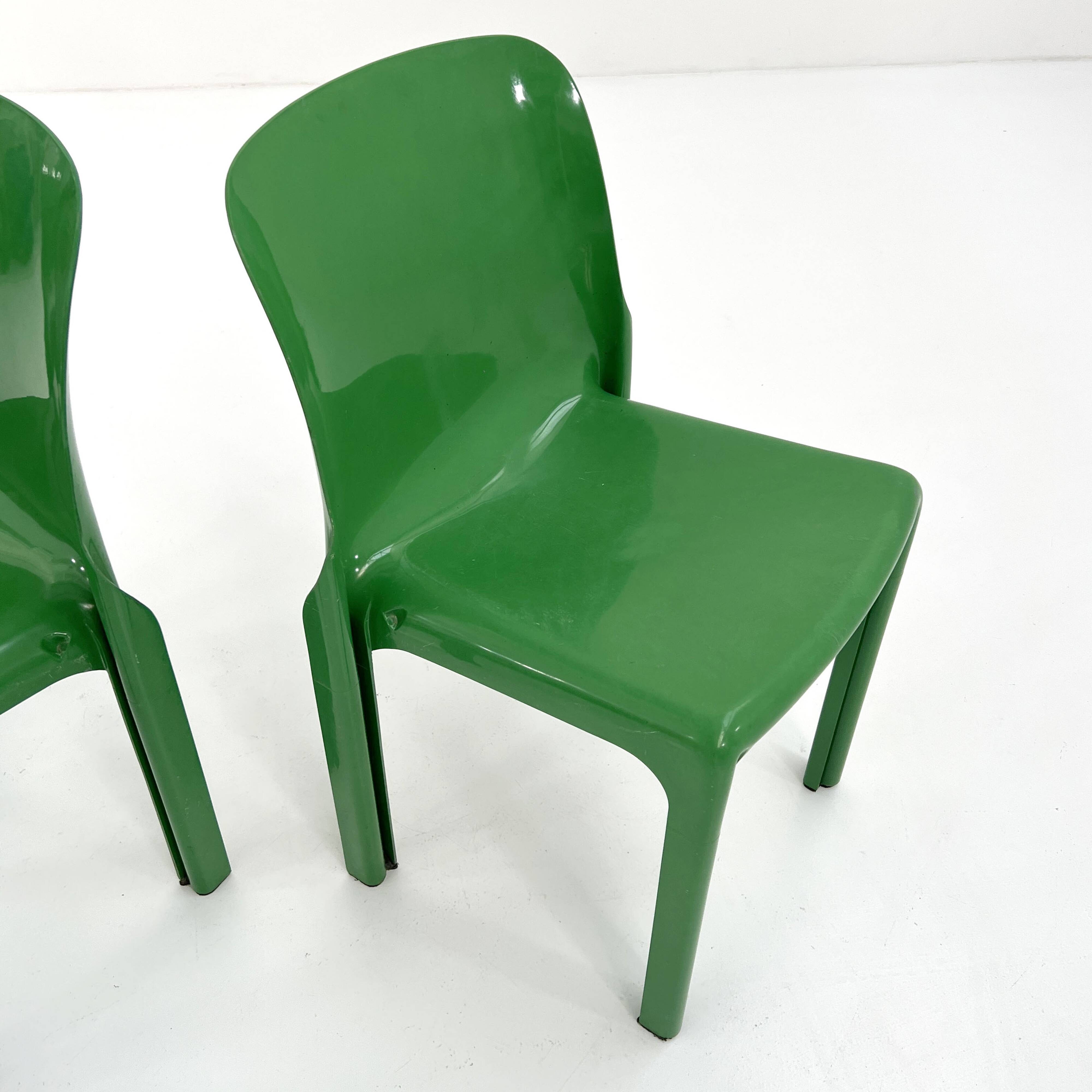 Set of 4 green Selene chairs by Vico Magistretti for Artemide, 1970
