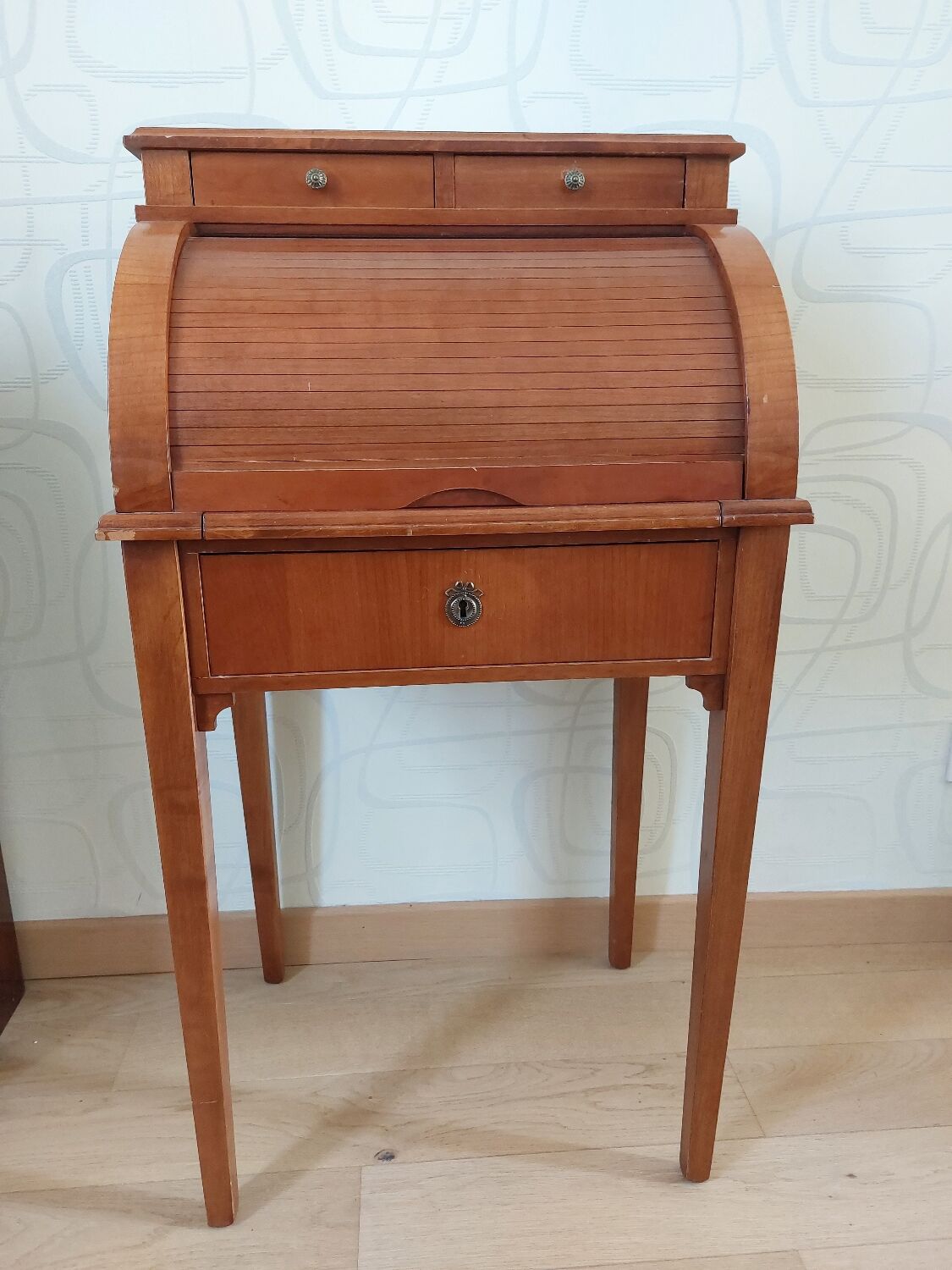 Curtain desk
