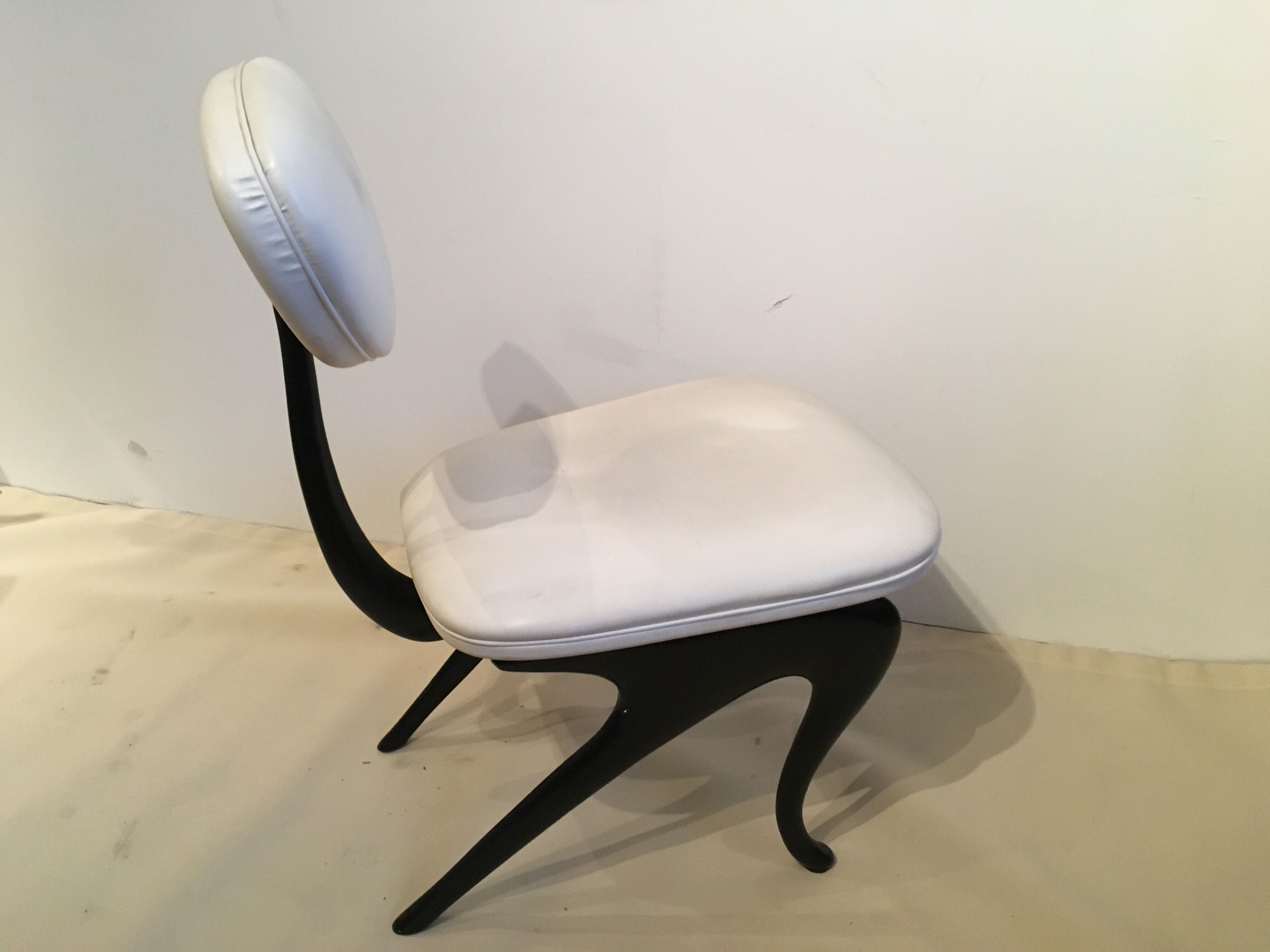 Une Paire de Fauteuils de Jordan Mozer