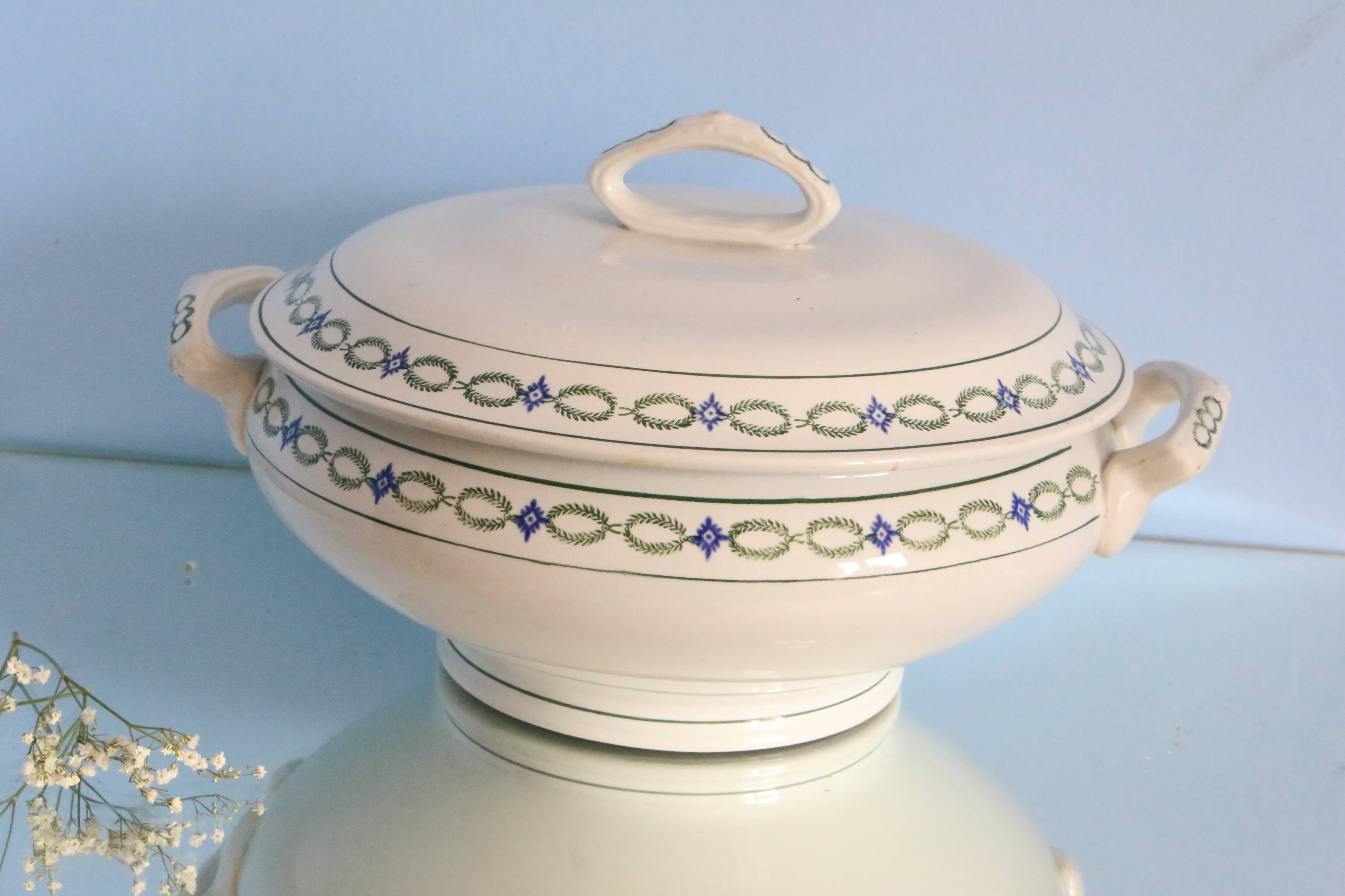 Soup tureen, Saint Amand, Terre de Fer, French manufacturer
