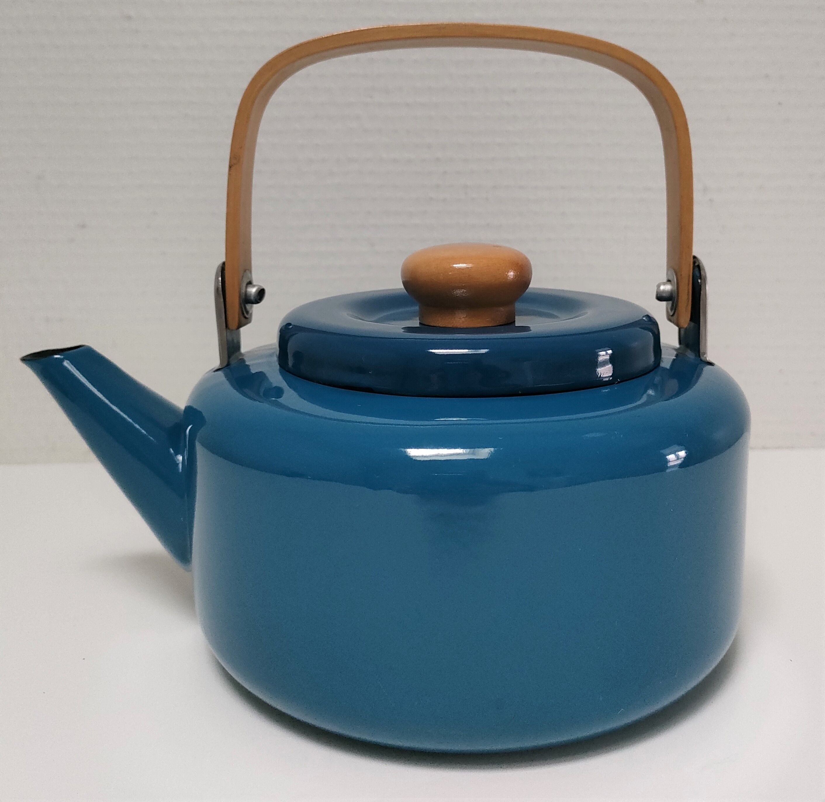 Teapot blue enamelled sheet metal design