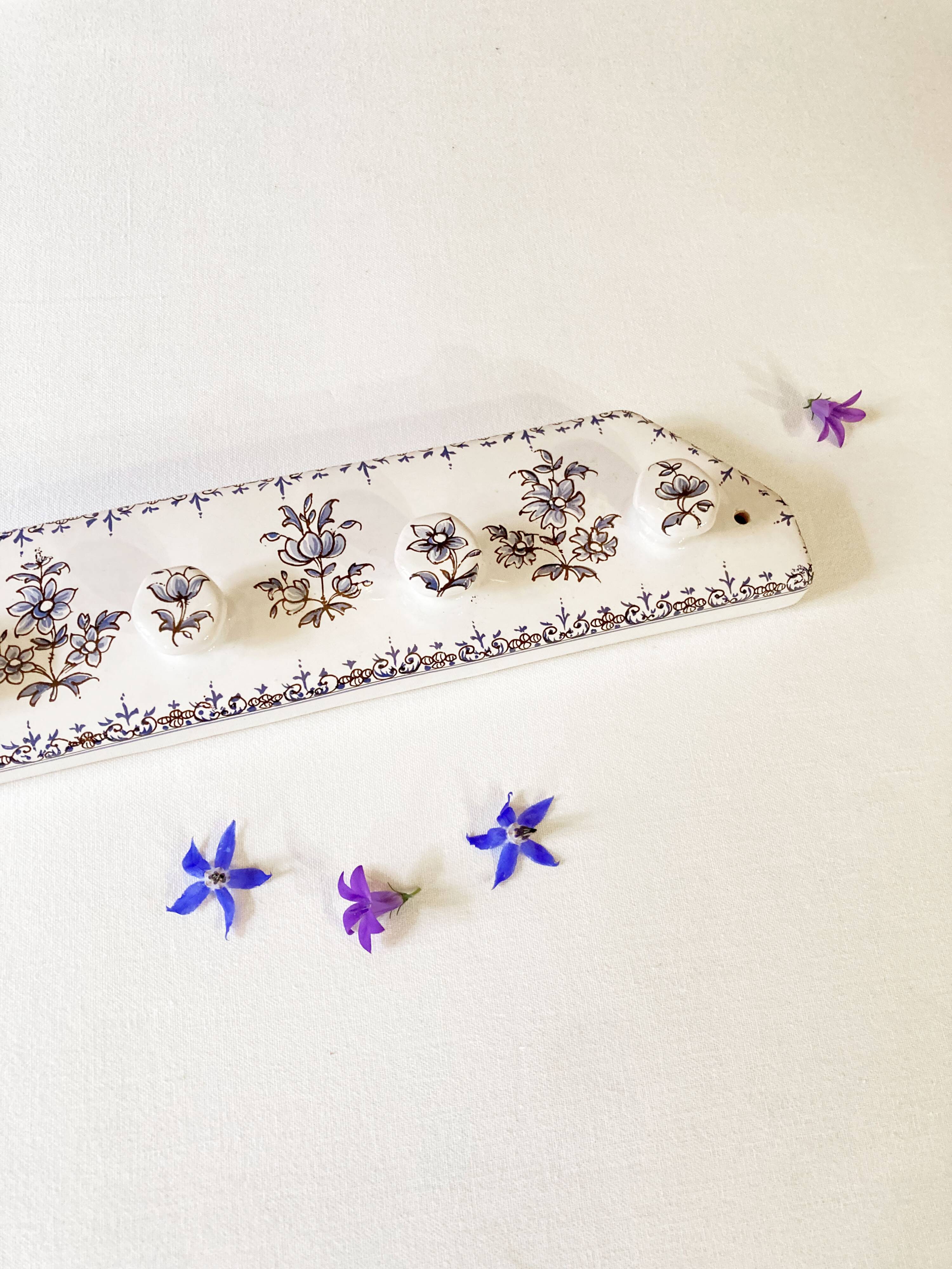 Moustiers earthenware hook / tea towel holder