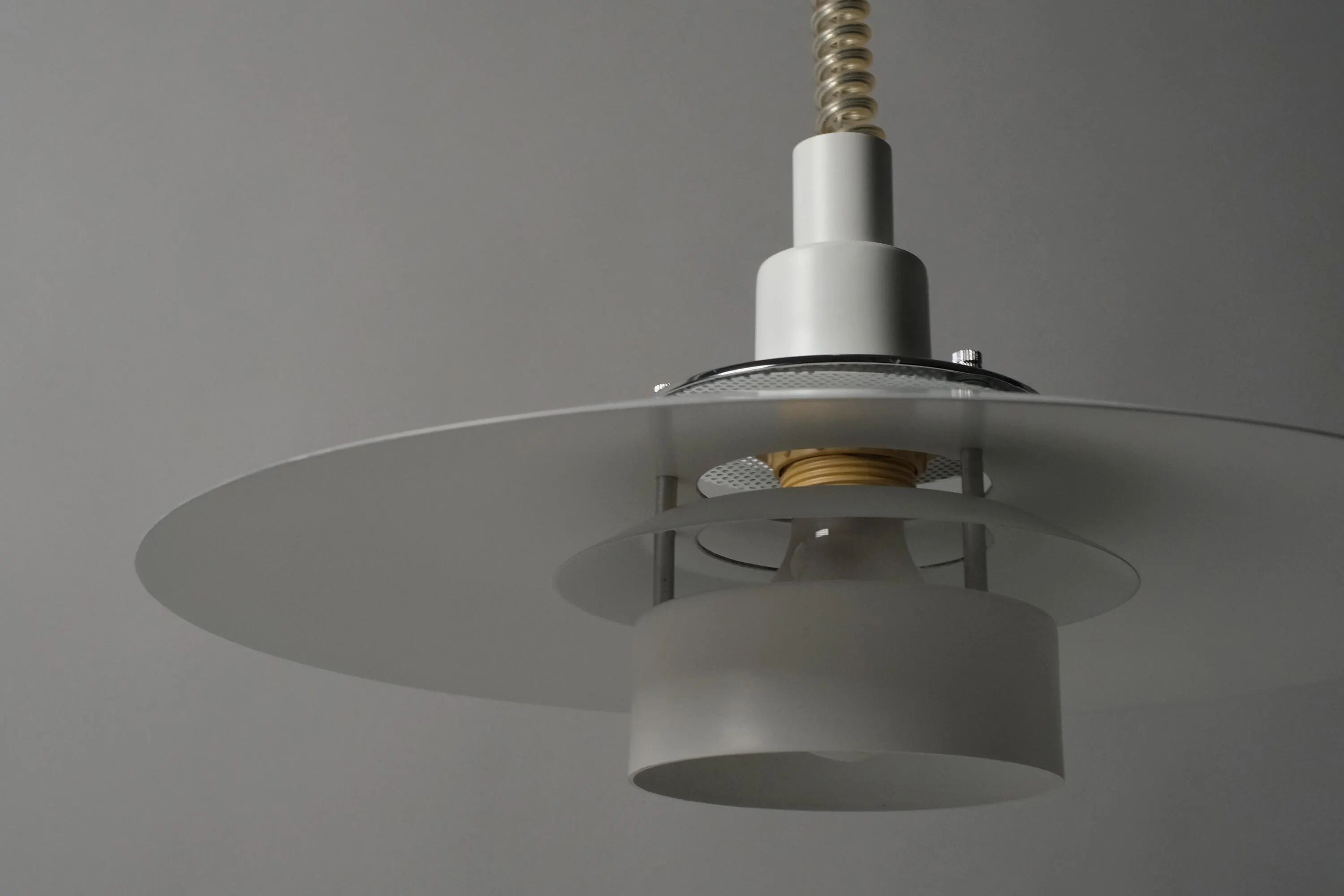 Markslöjd Multi-Layered Pendant Lamp, White Lacquered, 1990s Scandinavian Modern Lighting, Sweden