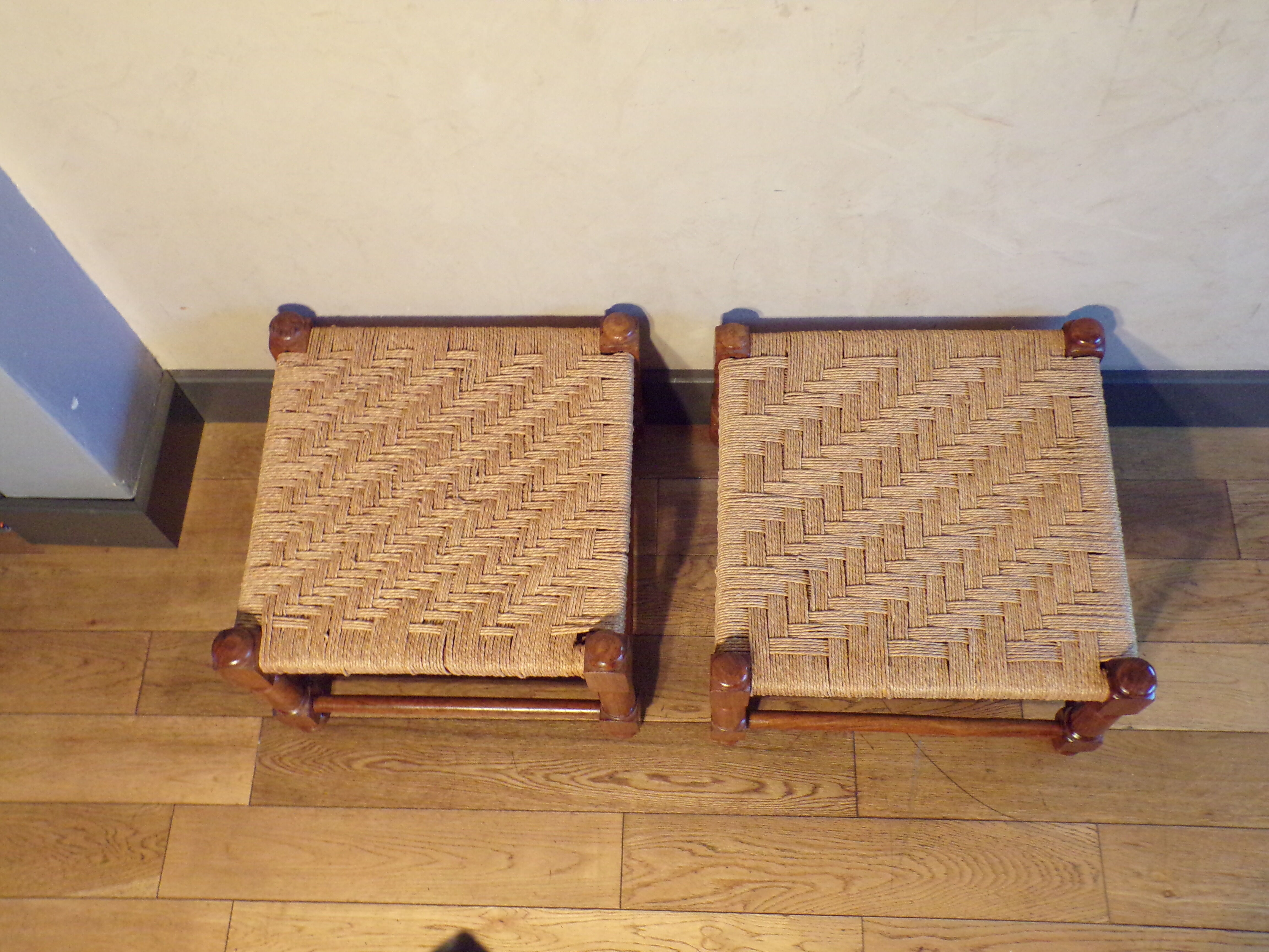 Pair of footrest