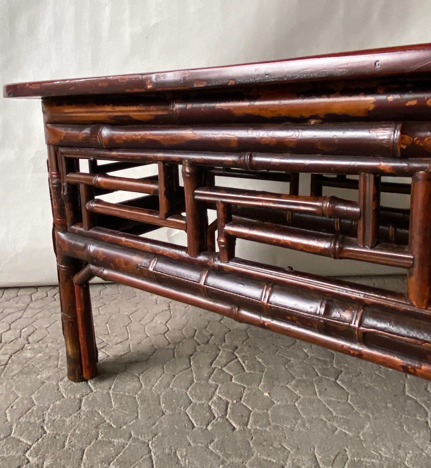 Table basse en bambou