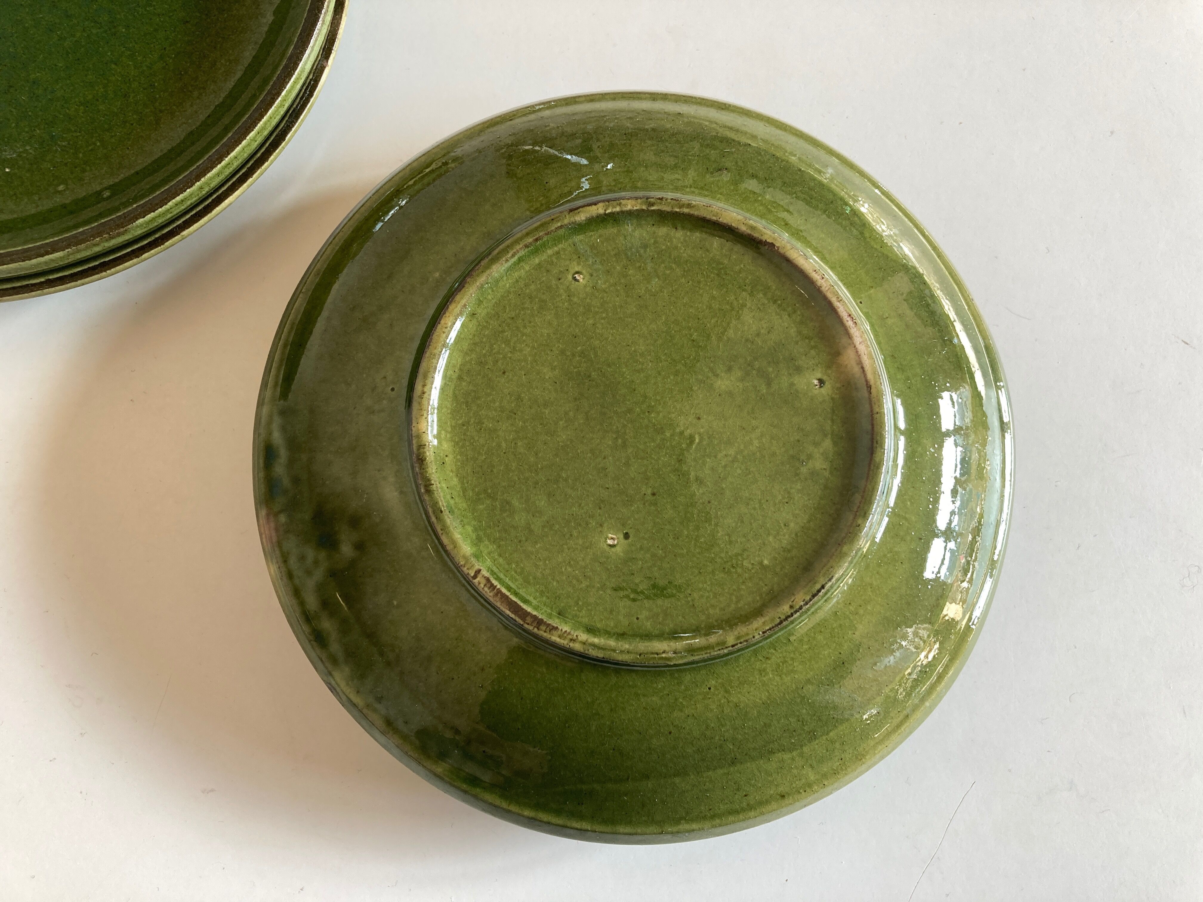 Set 5 plates flat caps dessert in green glazed earth 1960