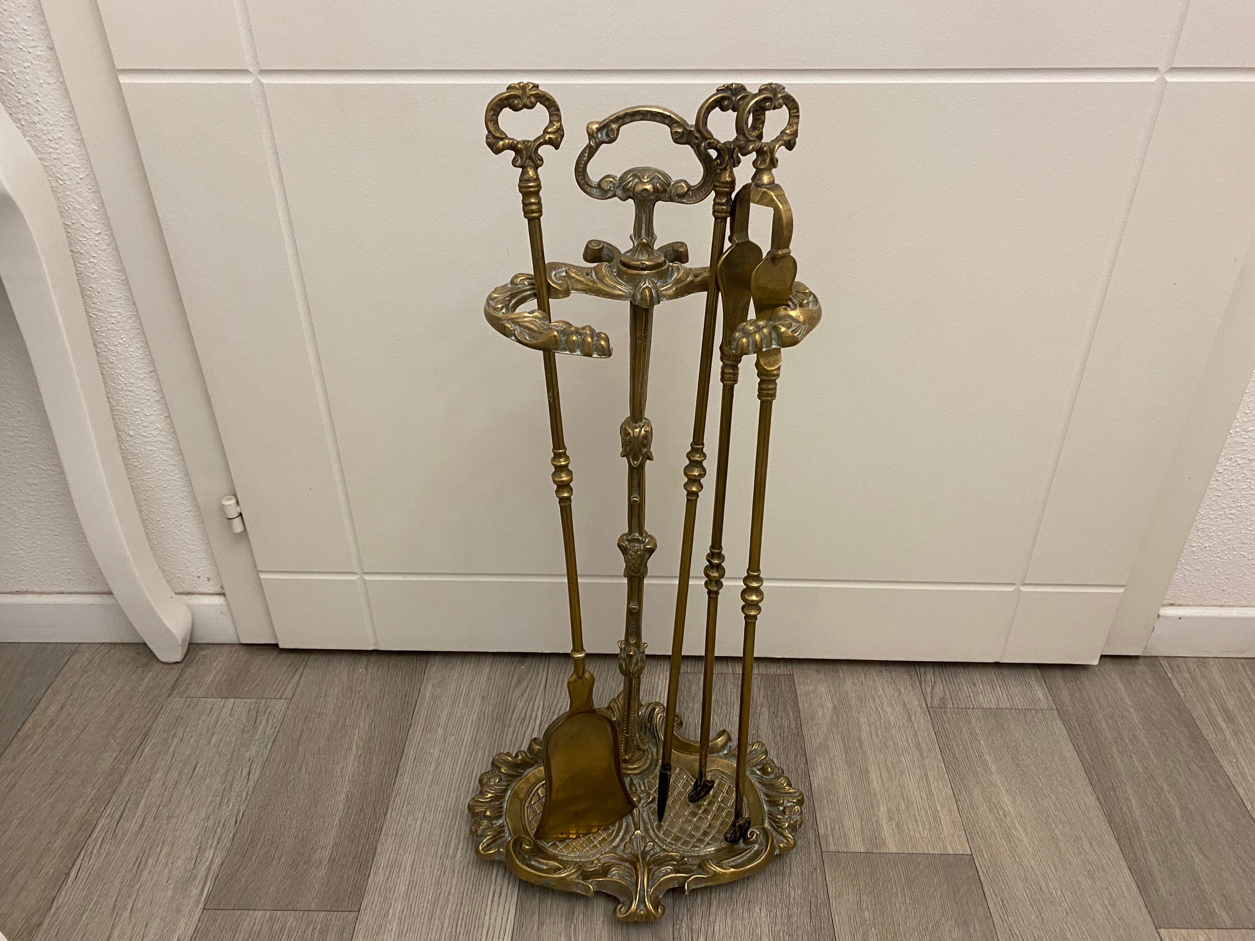 19th-century brass chimney servant Louis Philippe