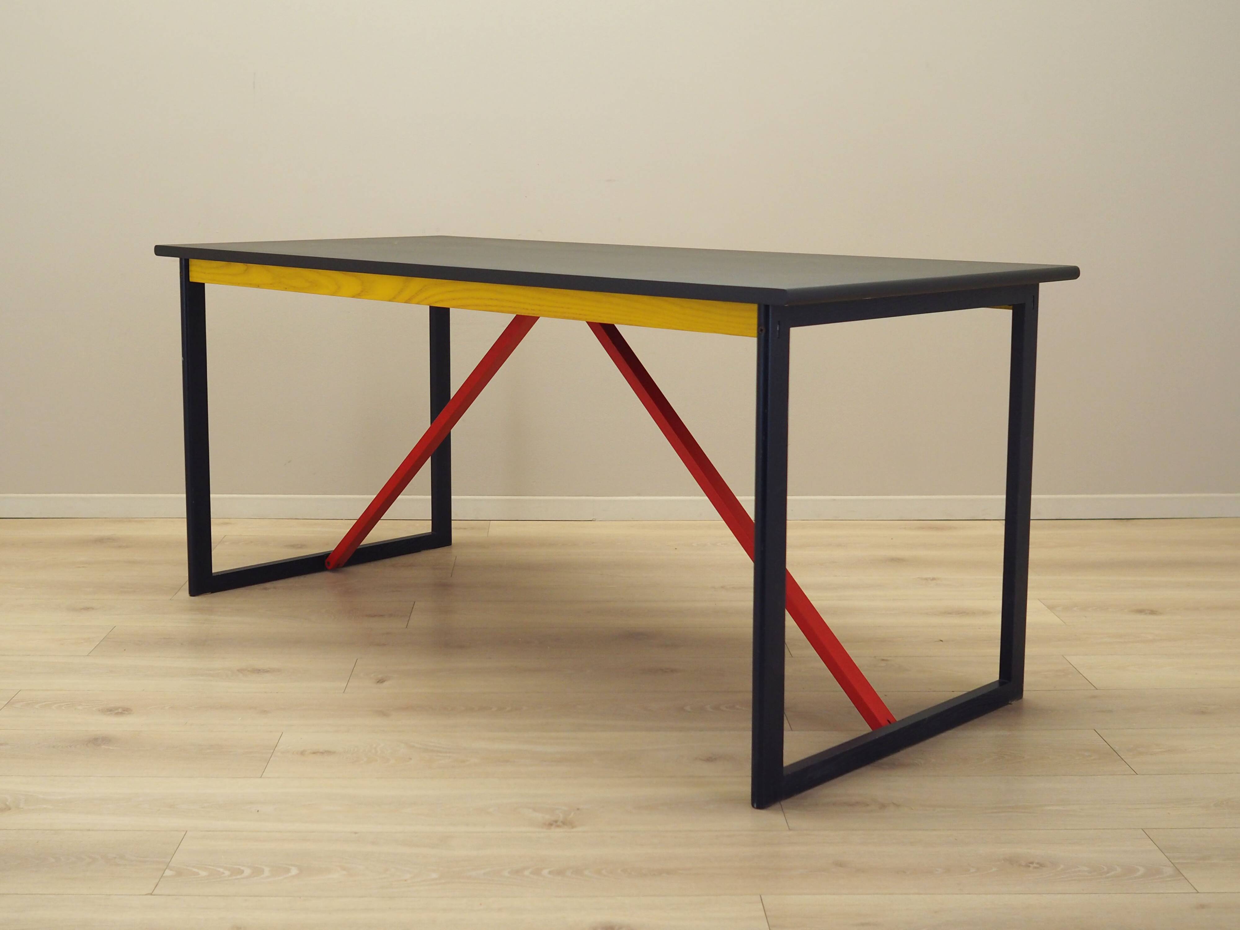 Acacia desk, Italian design, 1980s, production: Italy