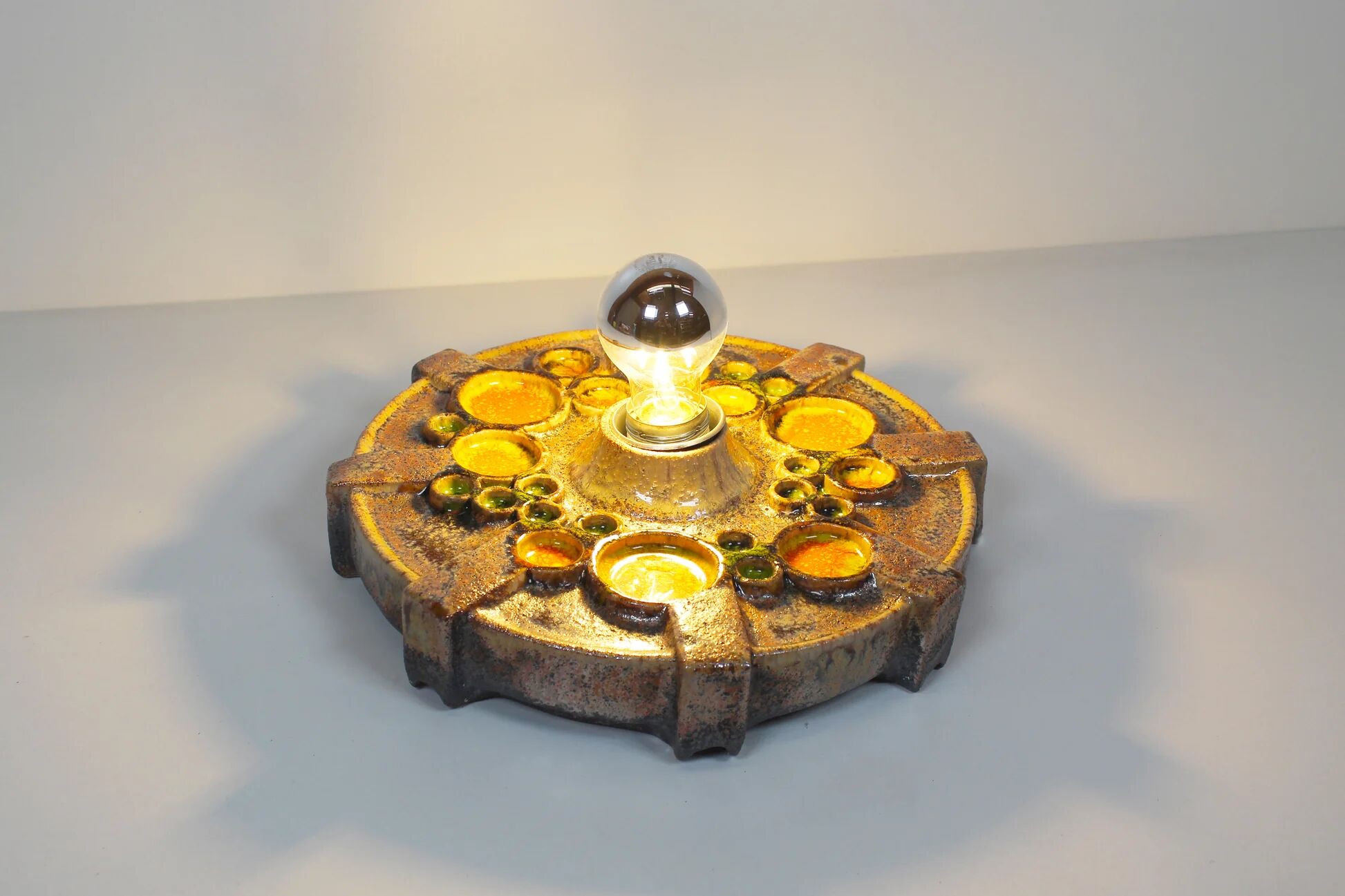 Vintage 1970s ceramic 'Fat Lava' style wall light by Hustadt Leuchten