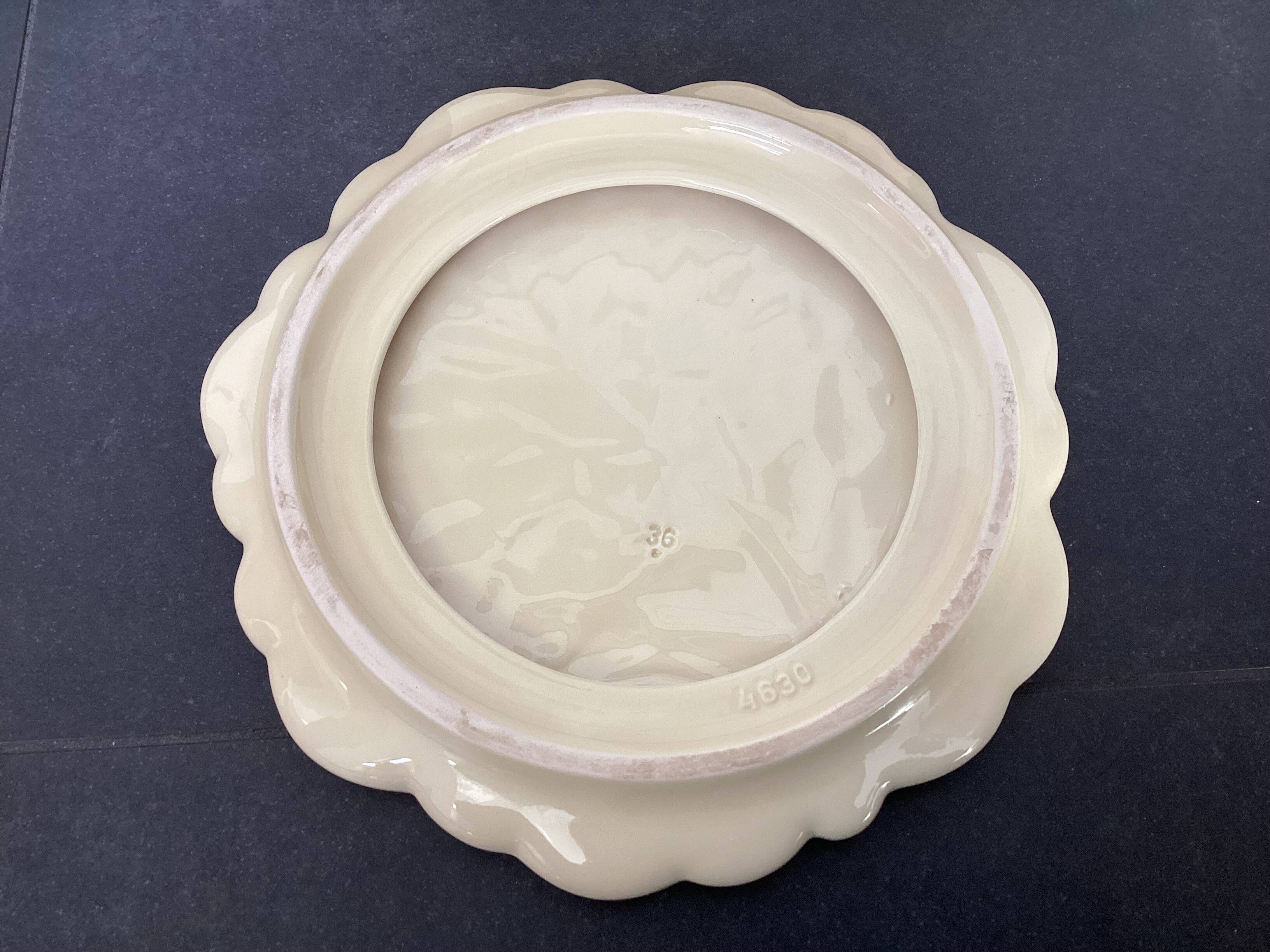Plateau à fromage Verceram décor feuille, années 50