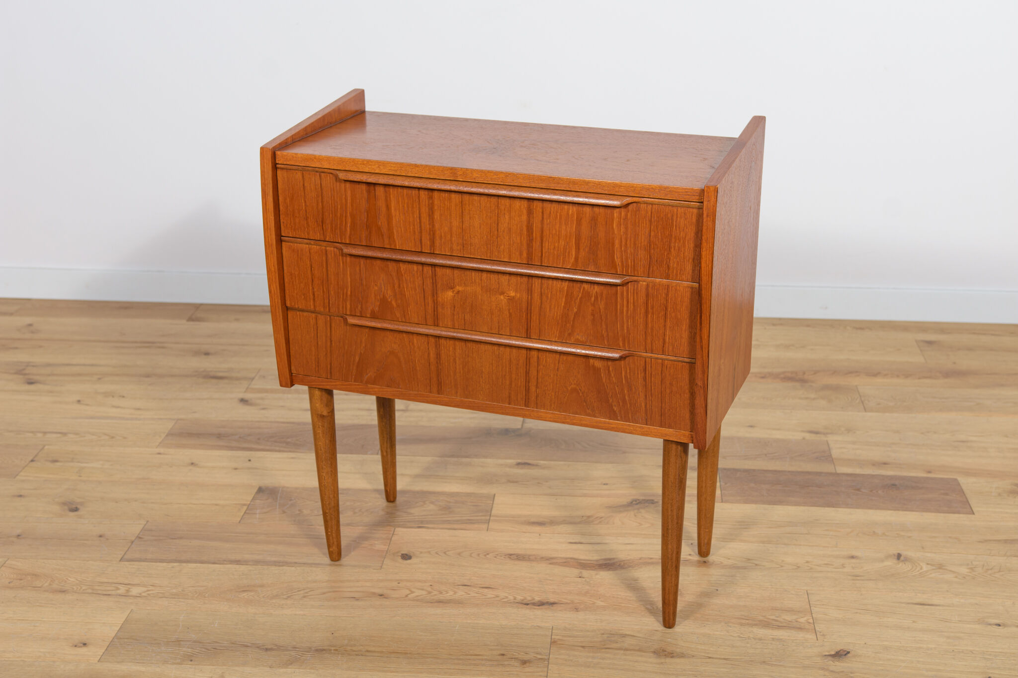 Mid-century danish teak dresser, 1960s
