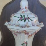 Wall fountain
