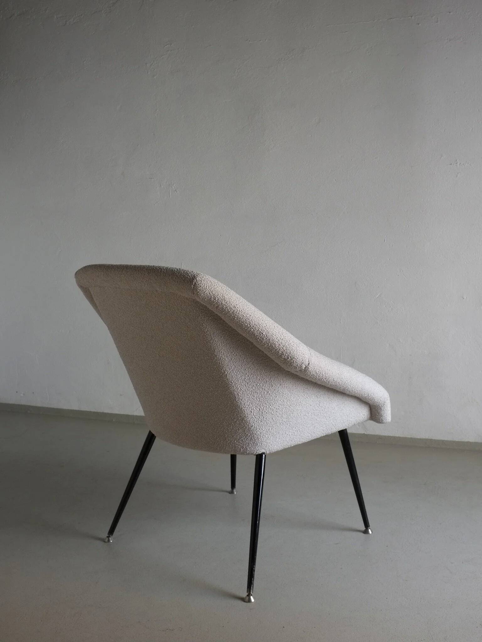 Gray boucle shell armchair | Germany | 1960s