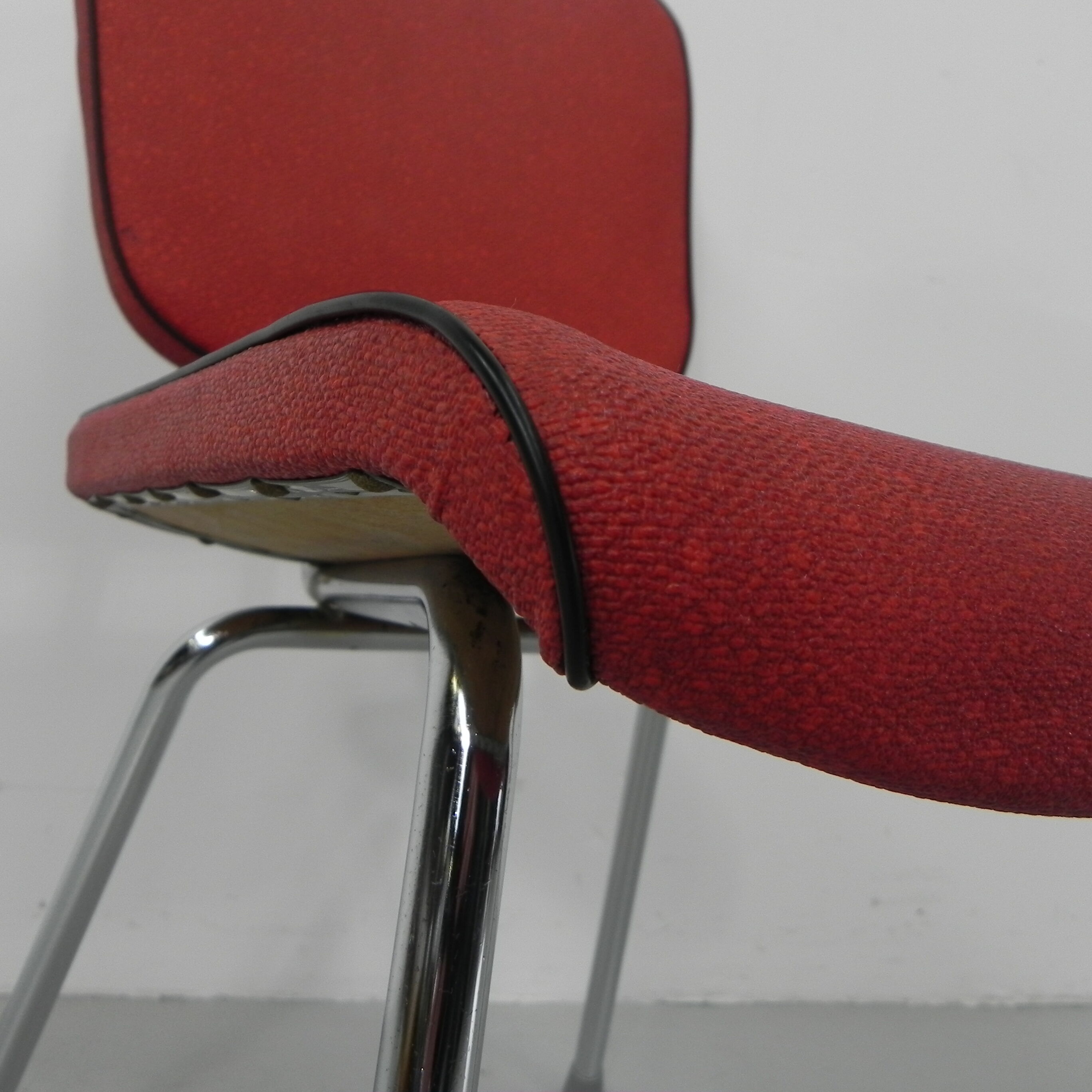 Set of 5 vintage dining table chairs, dinner style