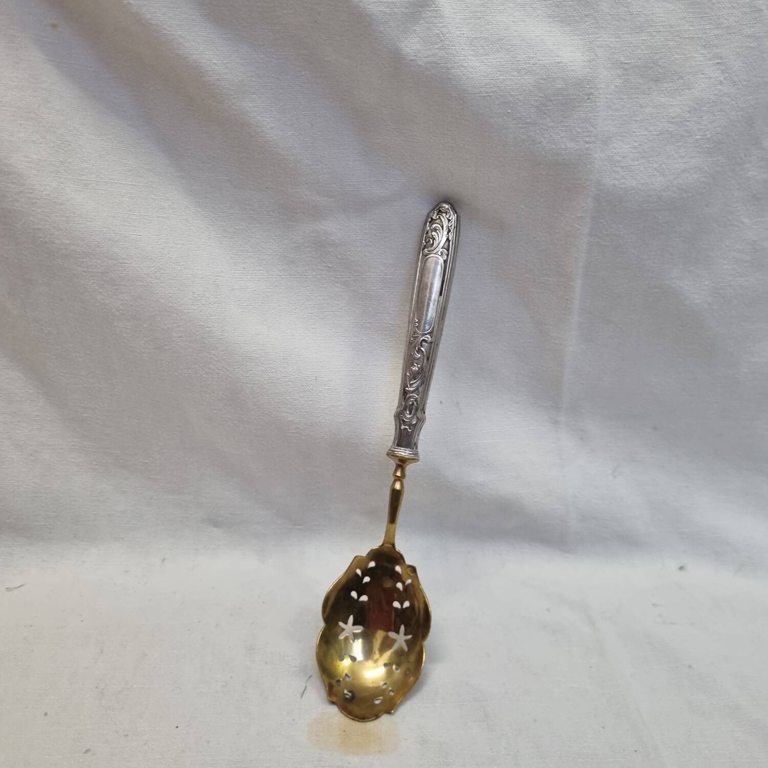 Silver serving cutlery for petits fours