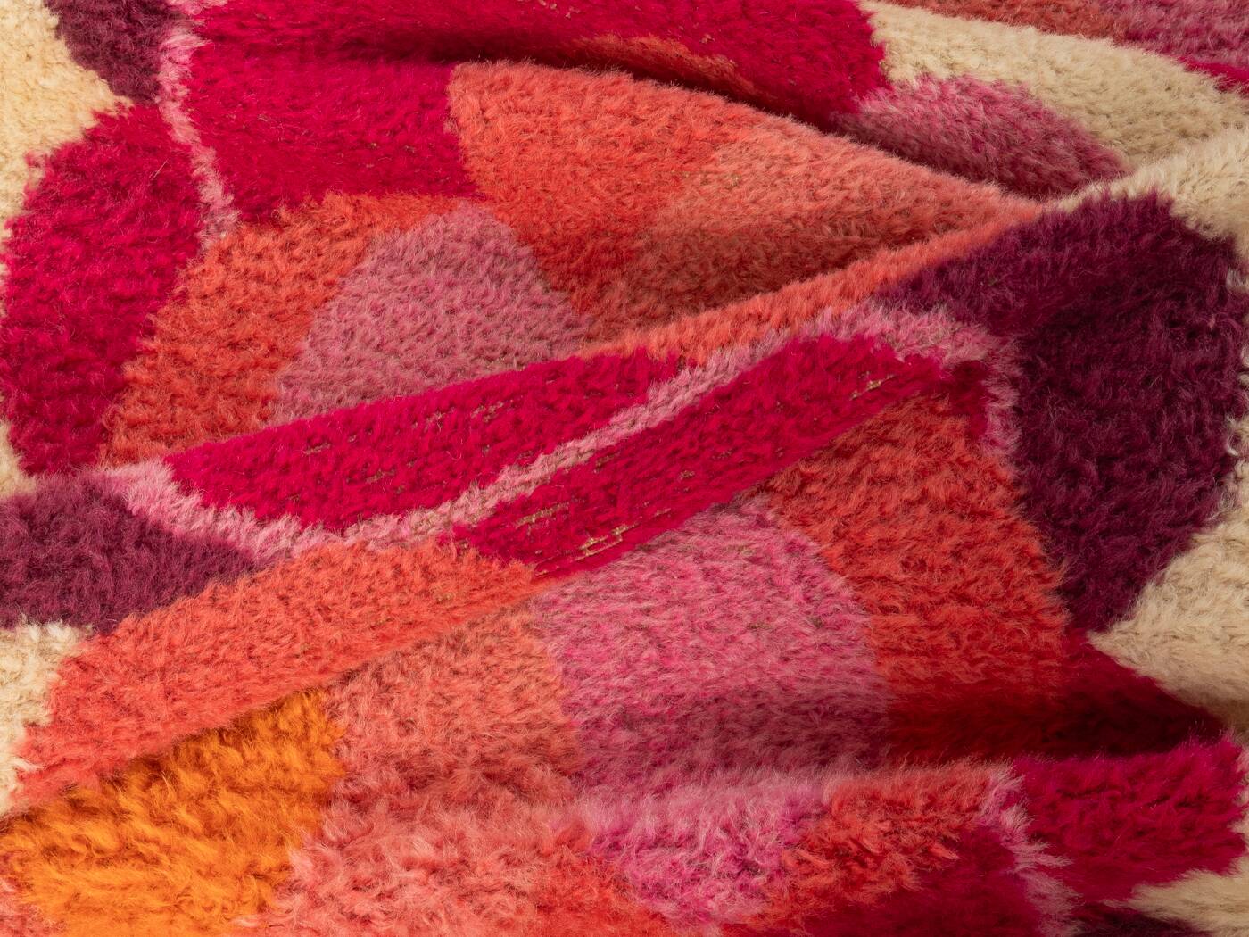 Rare Space Age carpet by Desso, 1970s, wool, berry tones, 340x70cm