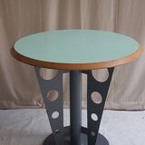 Vintage roundtable 1970