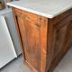 Buffet ancien avec plateau en marbre