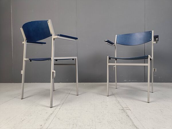 Fauteuils empilables minimalistes en métal et contreplaqué par Gijs Van Der Sluis