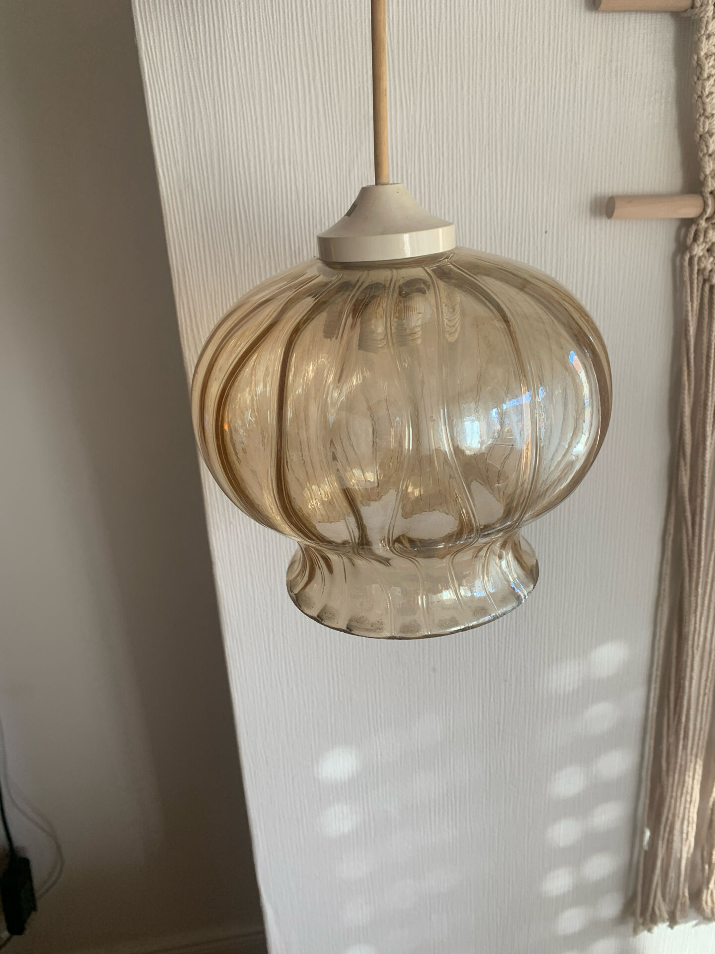 Vintage ribbed amber blown glass pendant - 1970s