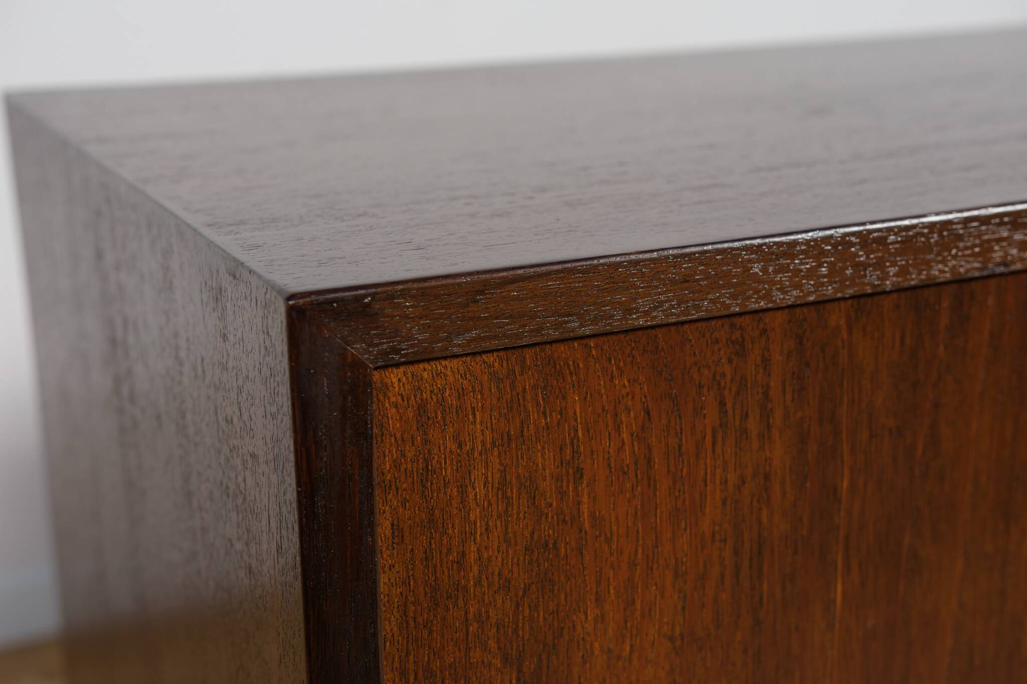 Petit buffet en teck de P. Hundevad pour Hundevad & Co., Danemark, années 1960