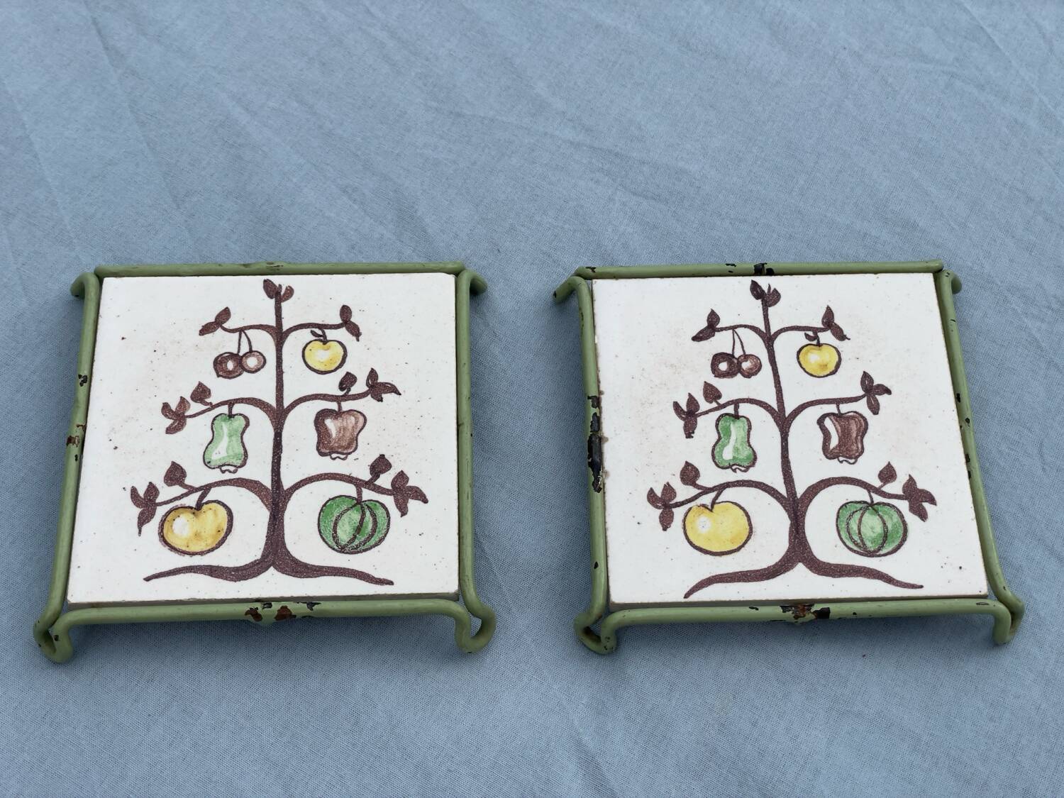 Earthenware trivet