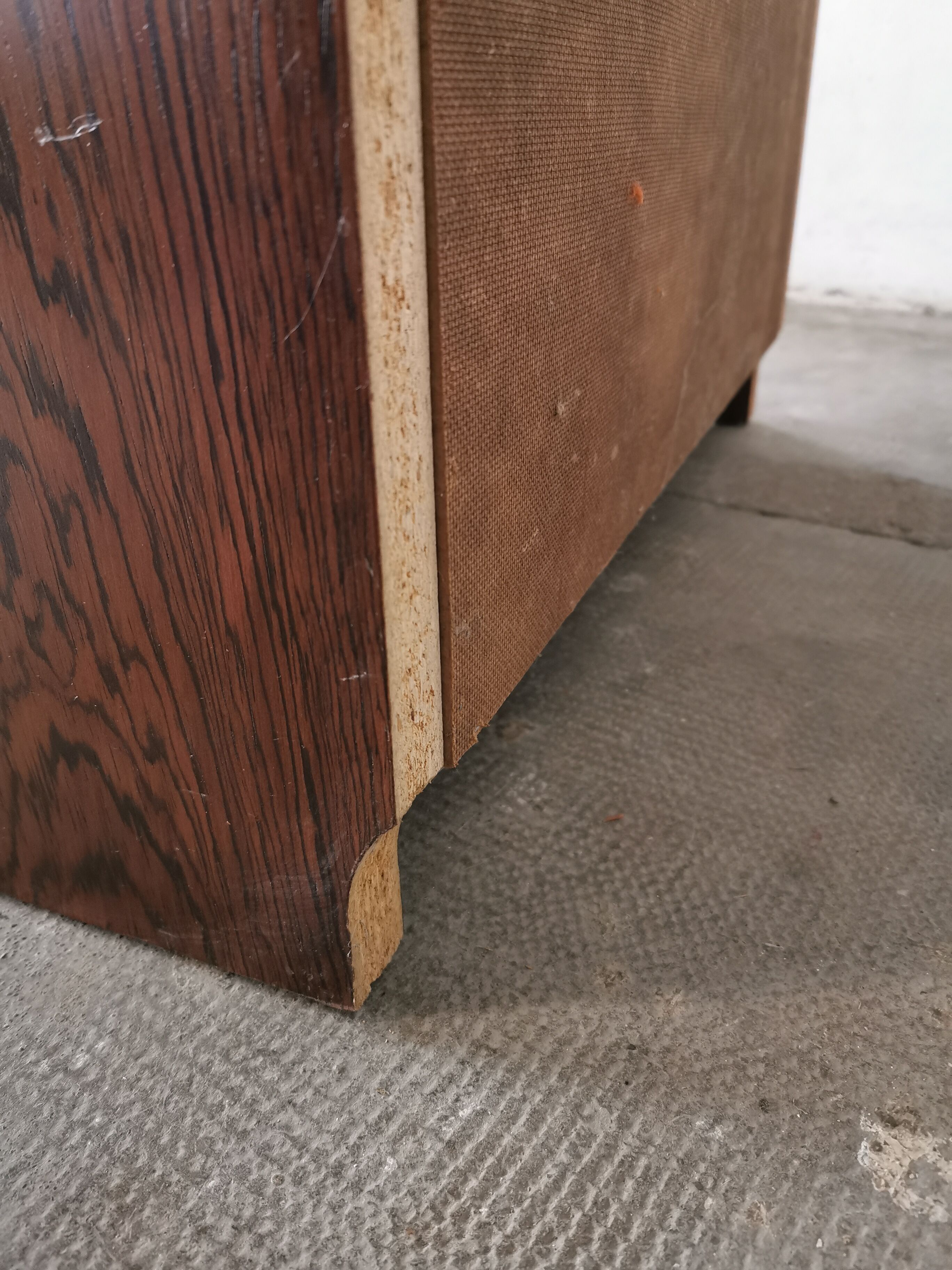 Weekly chest of drawers