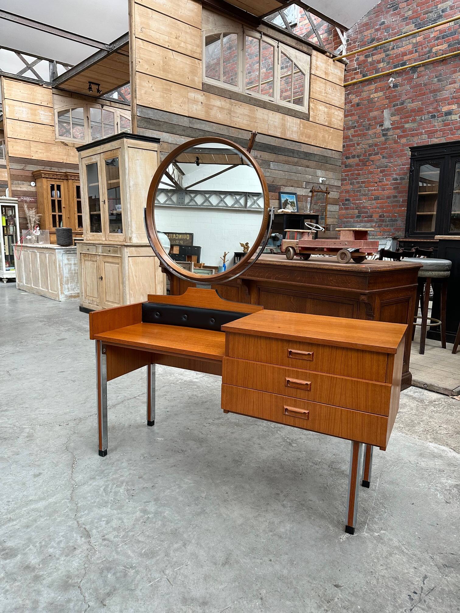 Coiffeuse années 60