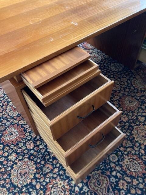 Burwood and Atlar desk