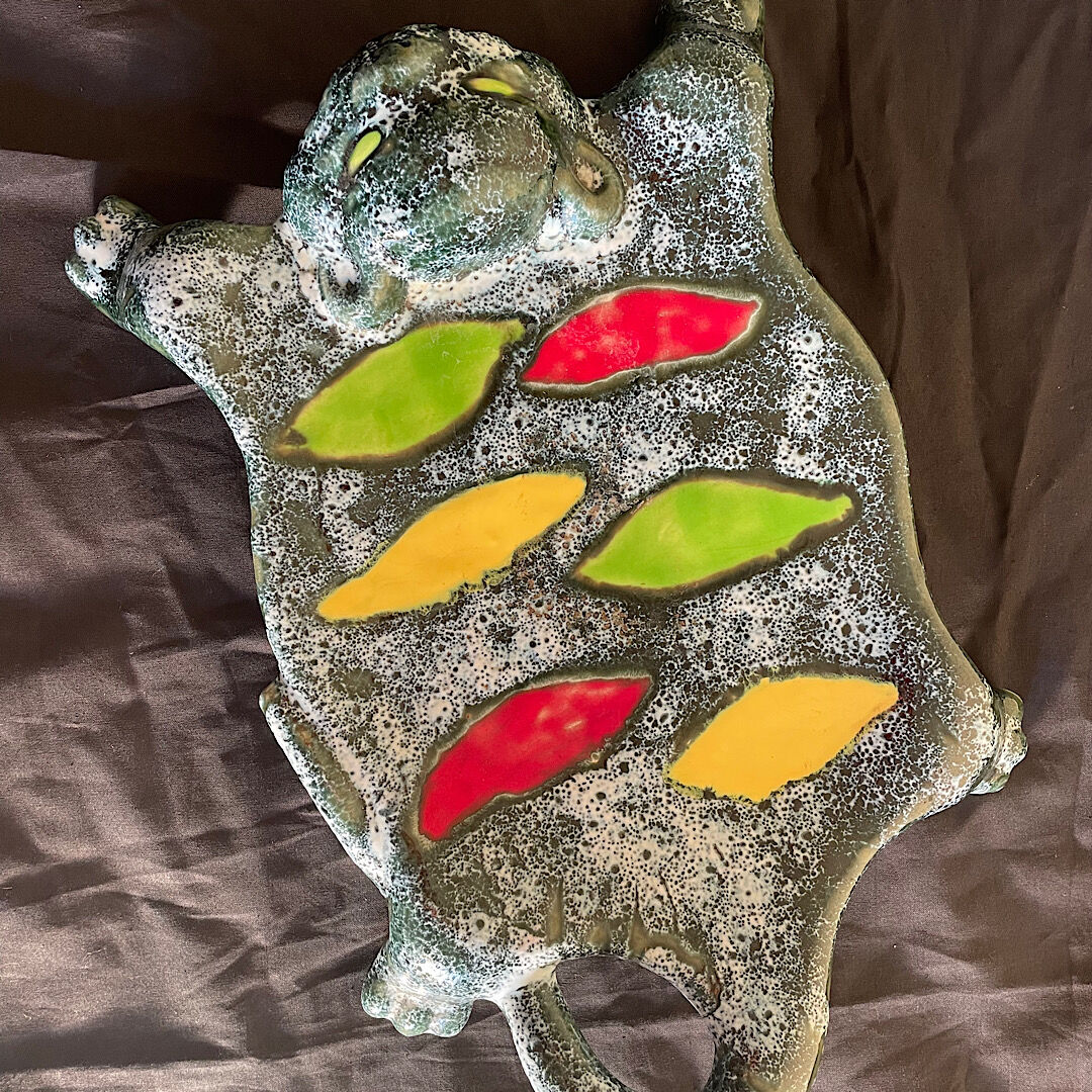 Empty vintage pocket Vallauris