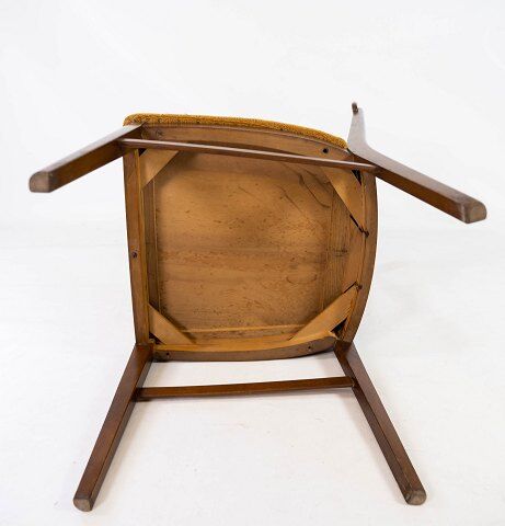Set of six chairs in walnut 40s