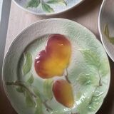 Set of 5 flat plates in Saint-Clément Barbotine earthenware with seasonal fruit motifs