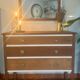 Commode ancienne française en merisier avec miroir – restaurée et peinte