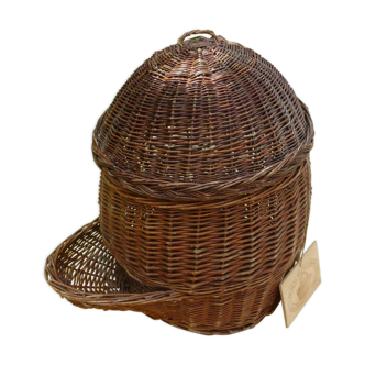 Panier avec son couvercle en osier